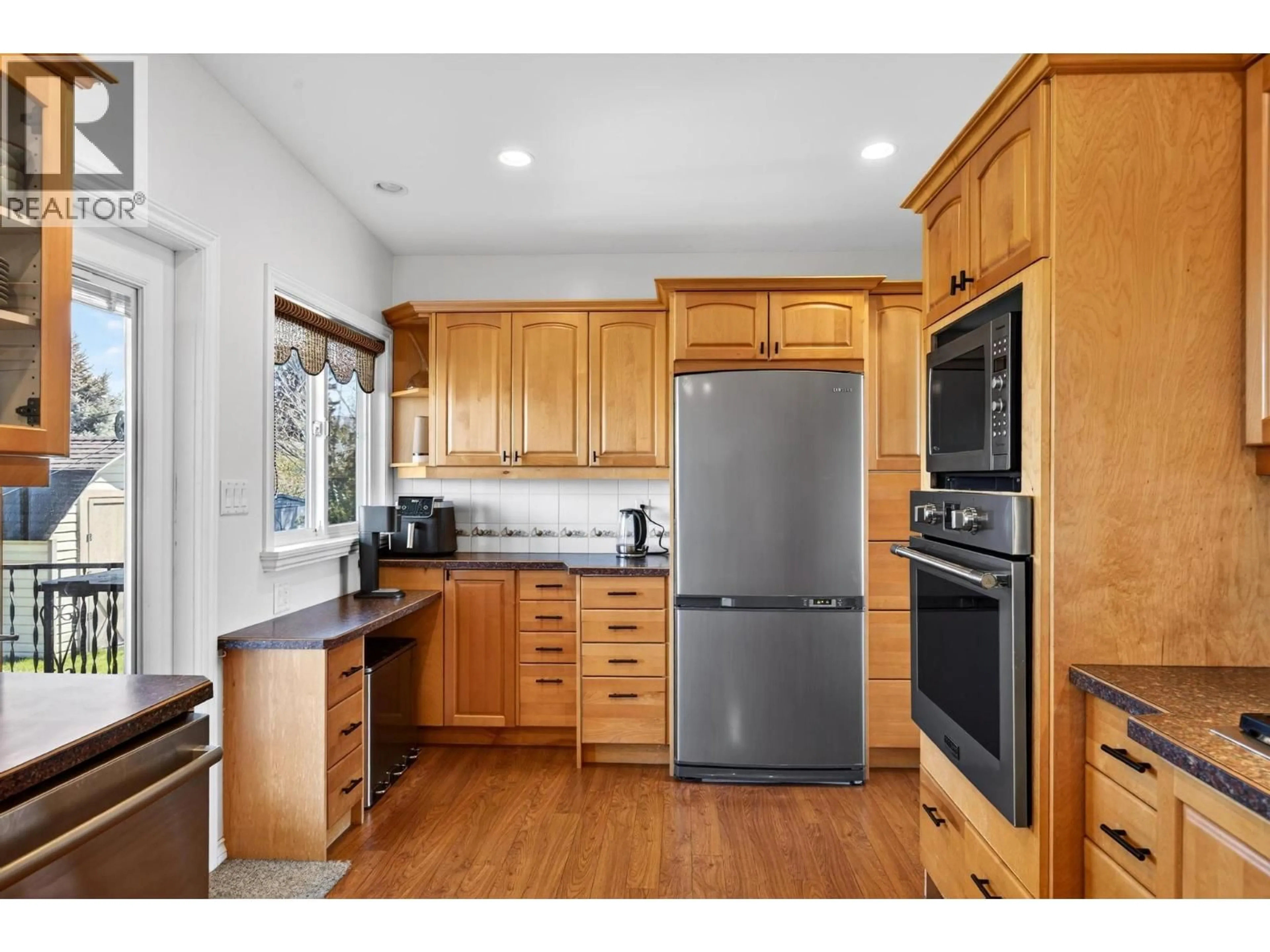 Unknown for 1437 ASPEN COURT, Kelowna British Columbia V1Y3R3