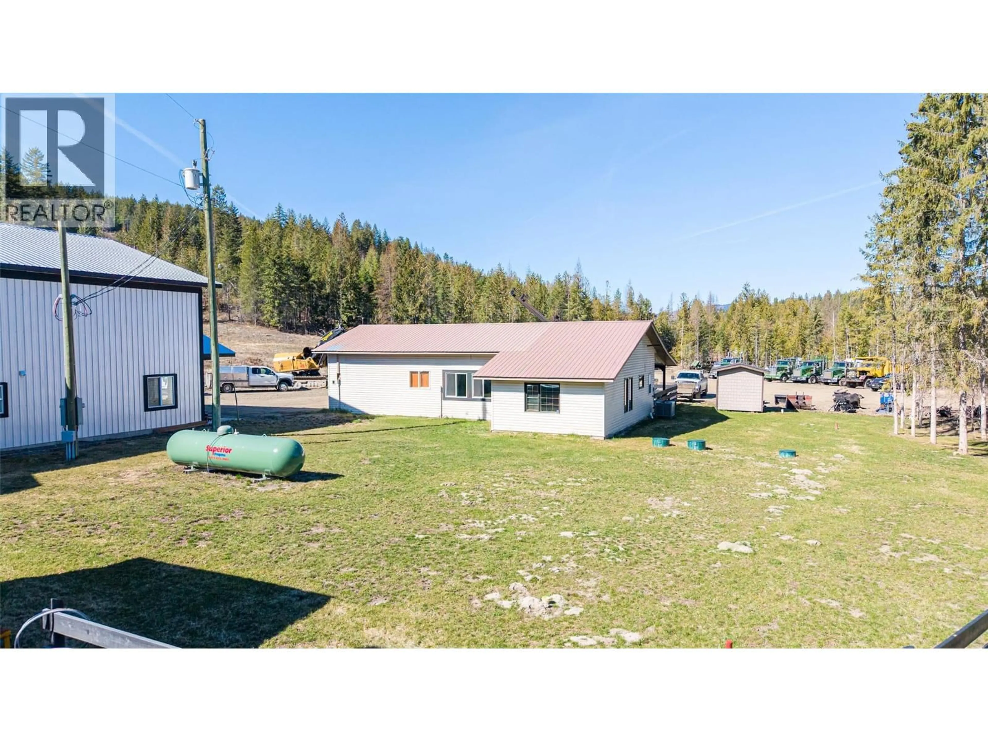 A pic from outside/outdoor area/front of a property/back of a property/a pic from drone, building for 40 GIBSON ROAD, Lumby British Columbia V0E2G0