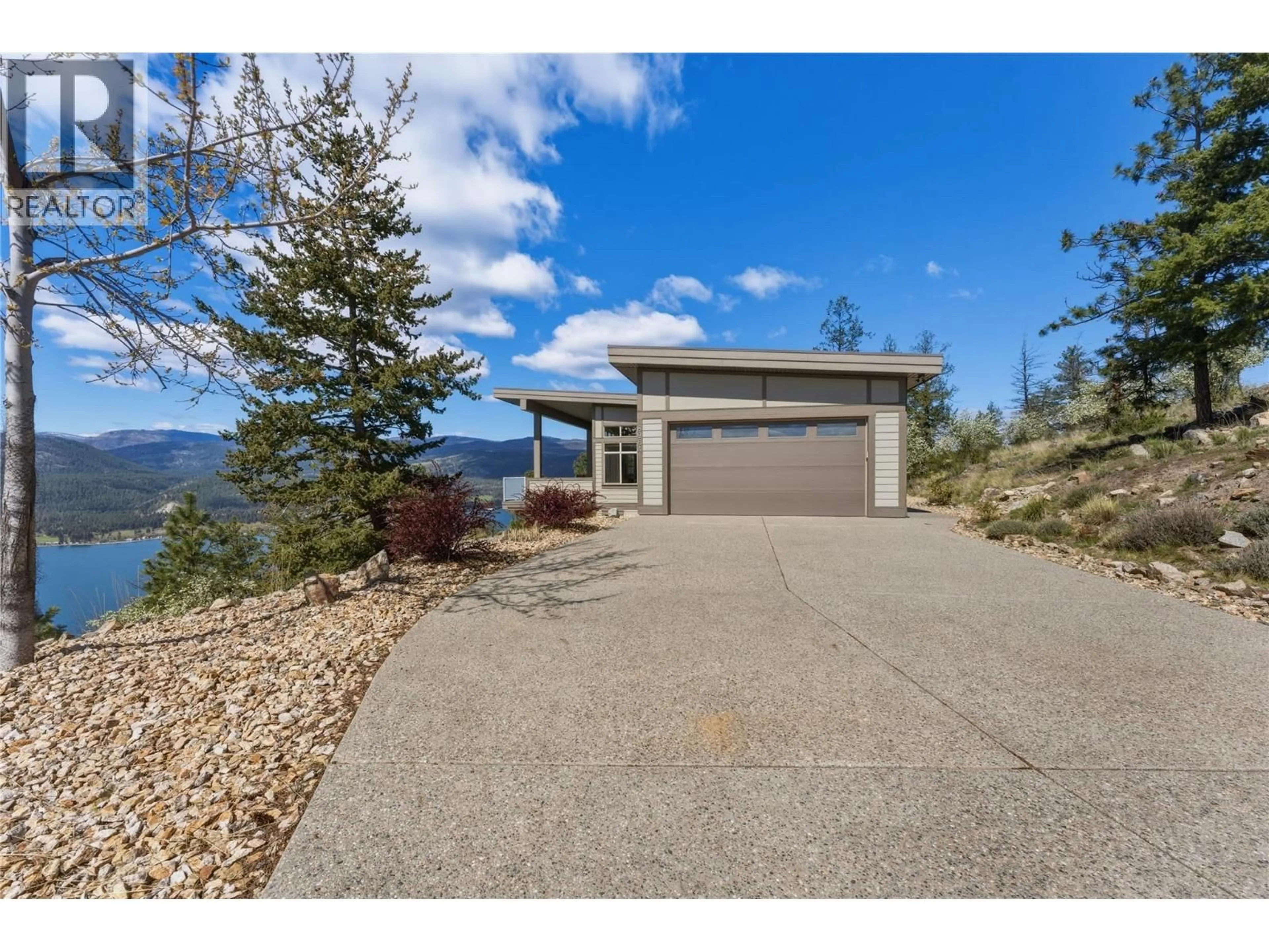A pic from outside/outdoor area/front of a property/back of a property/a pic from drone, water/lake/river/ocean view for 8964 DAVIDSON PLACE, Vernon British Columbia V1H2K9