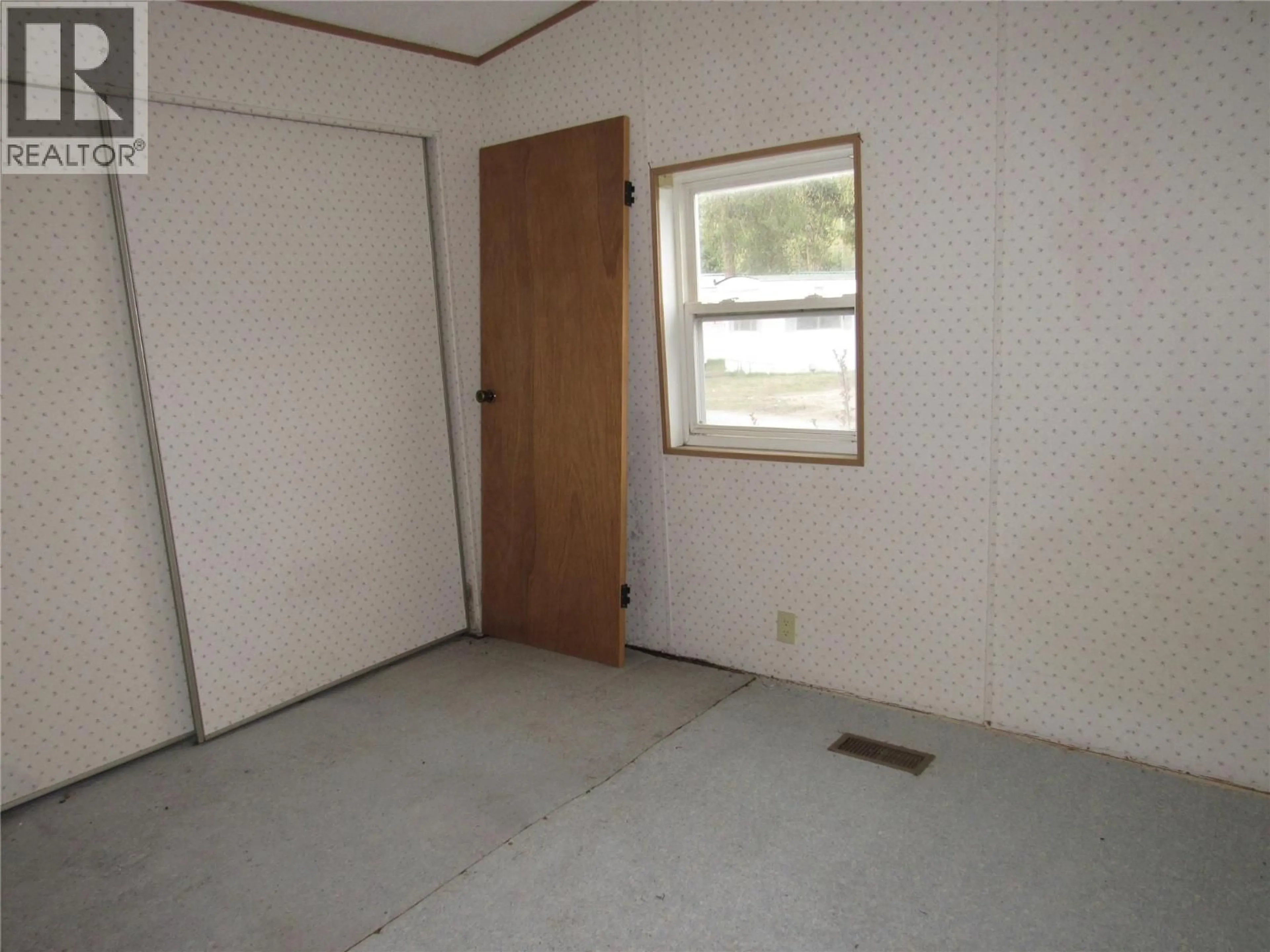 A pic of a room for 13 - 500 16TH AVENUE, Genelle British Columbia V0G1G0