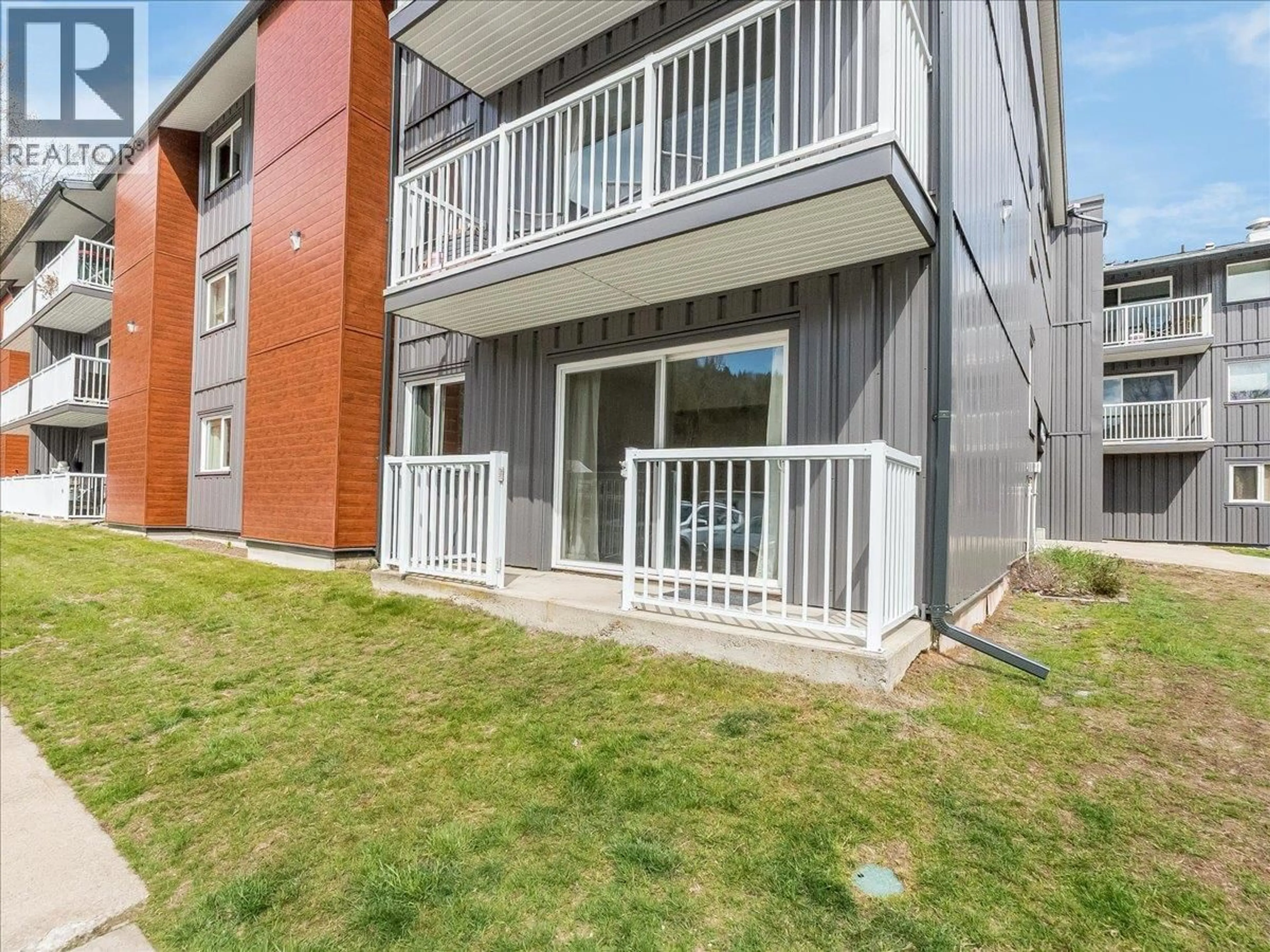Patio, unknown for 116 - 880 WORDSWORTH AVENUE, Warfield British Columbia V1R2E9