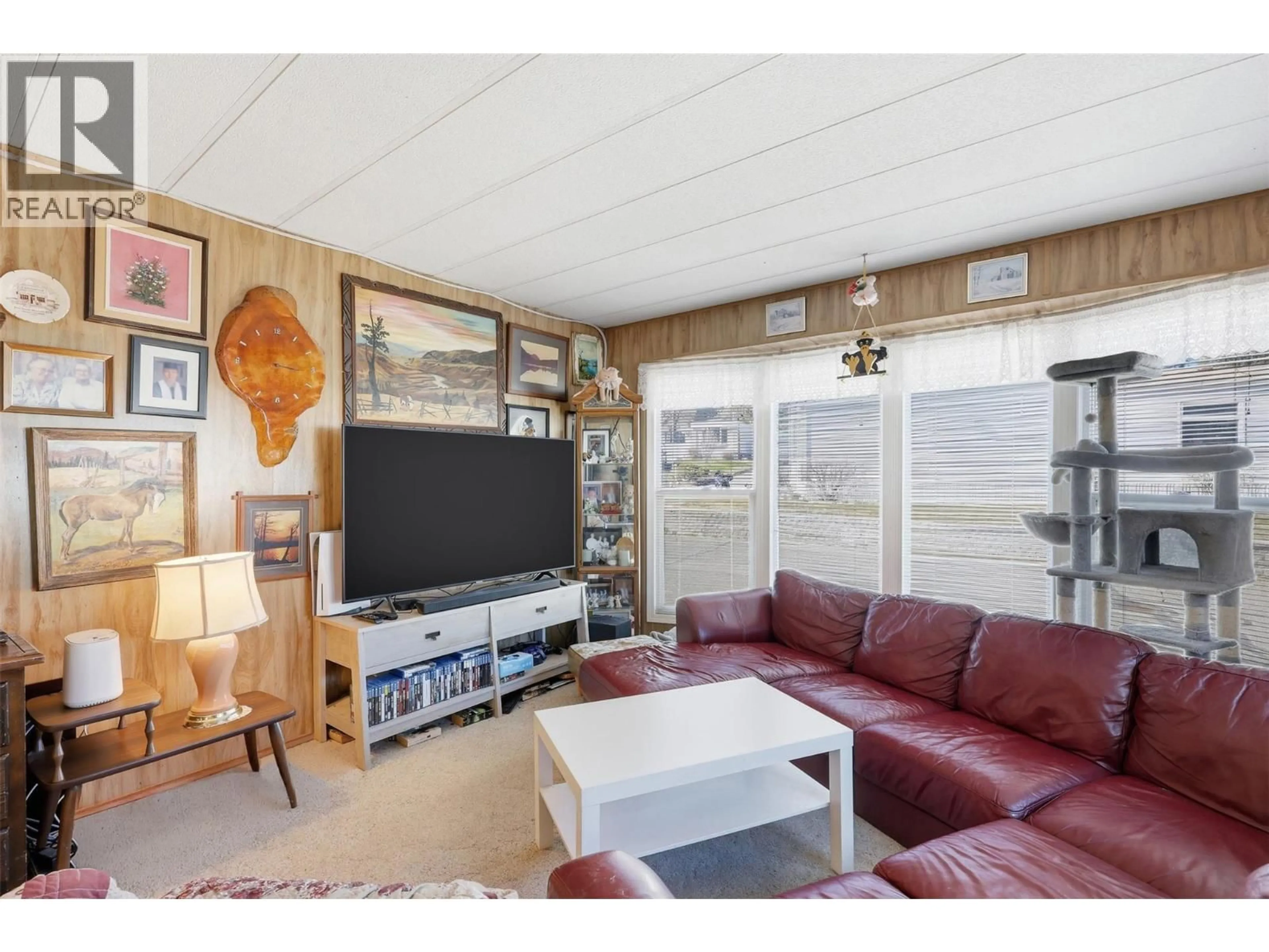 Living room with furniture, unknown for 73 - 1555 HOWE ROAD, Kamloops British Columbia V1S1V1