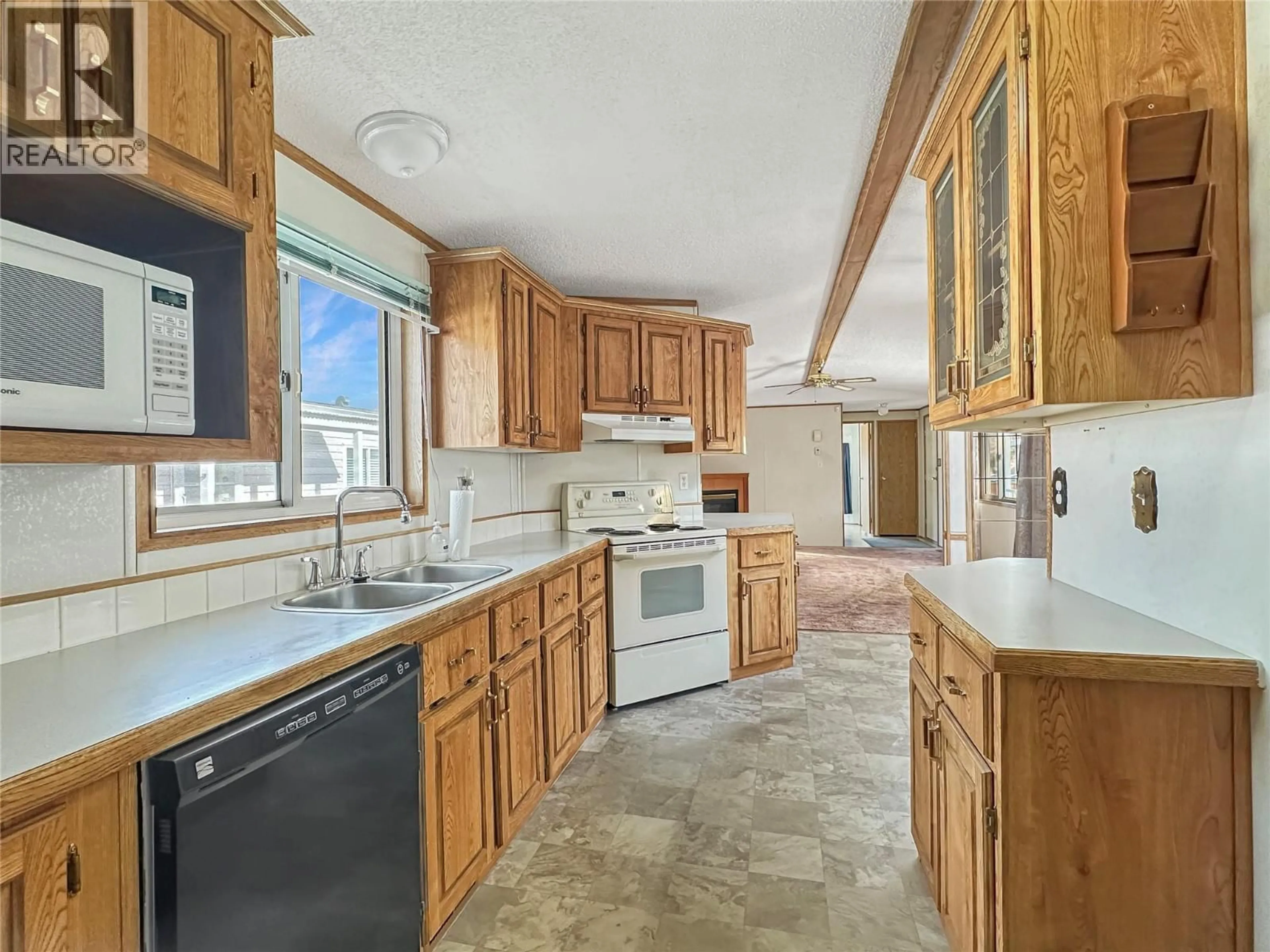 Unknown for 46 - 6778 TUCELNUIT DRIVE, Oliver British Columbia V0H1T3