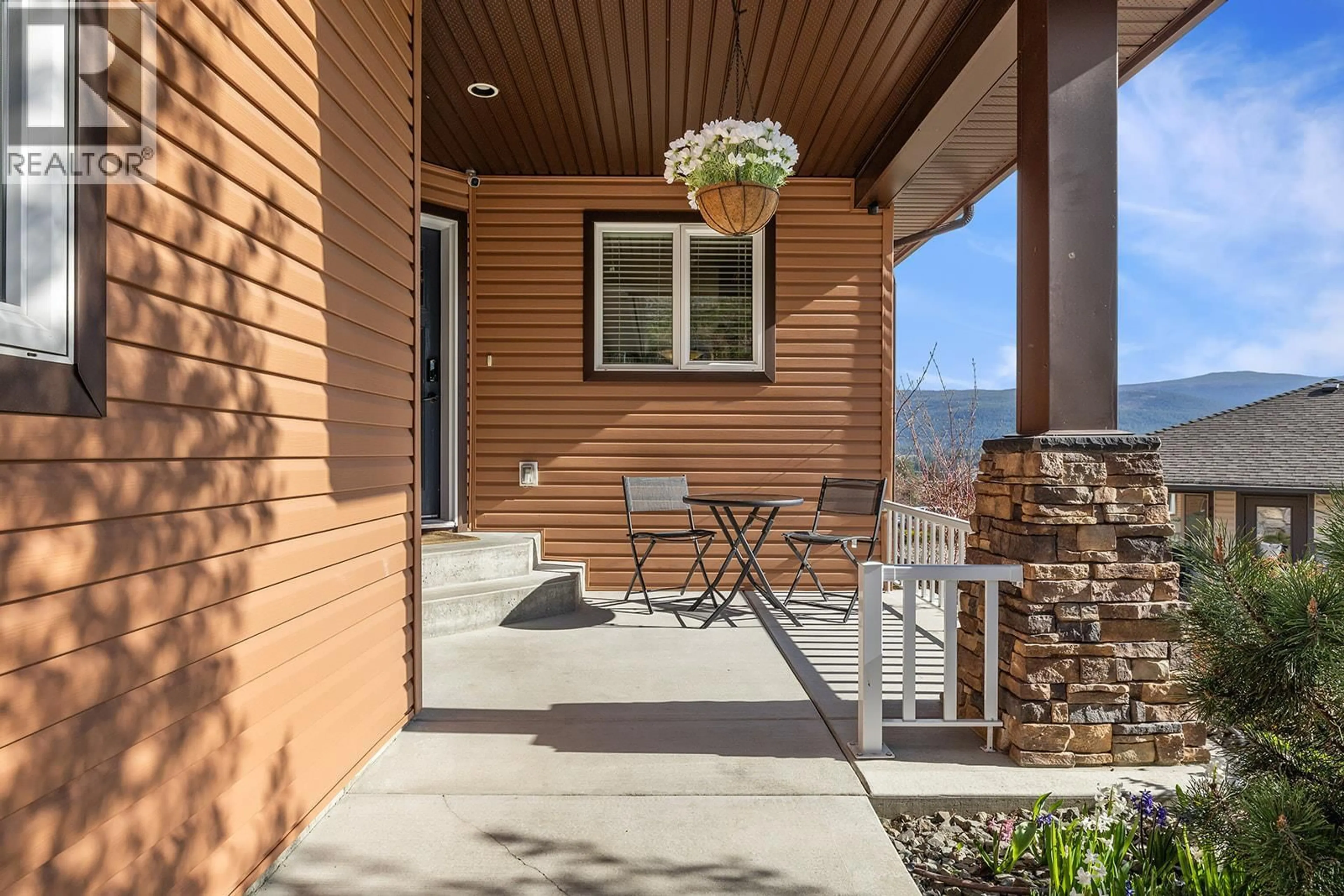 Patio, mountain view for 16 - 1342 SHAUNNA ROAD, Kelowna British Columbia V1P1P8
