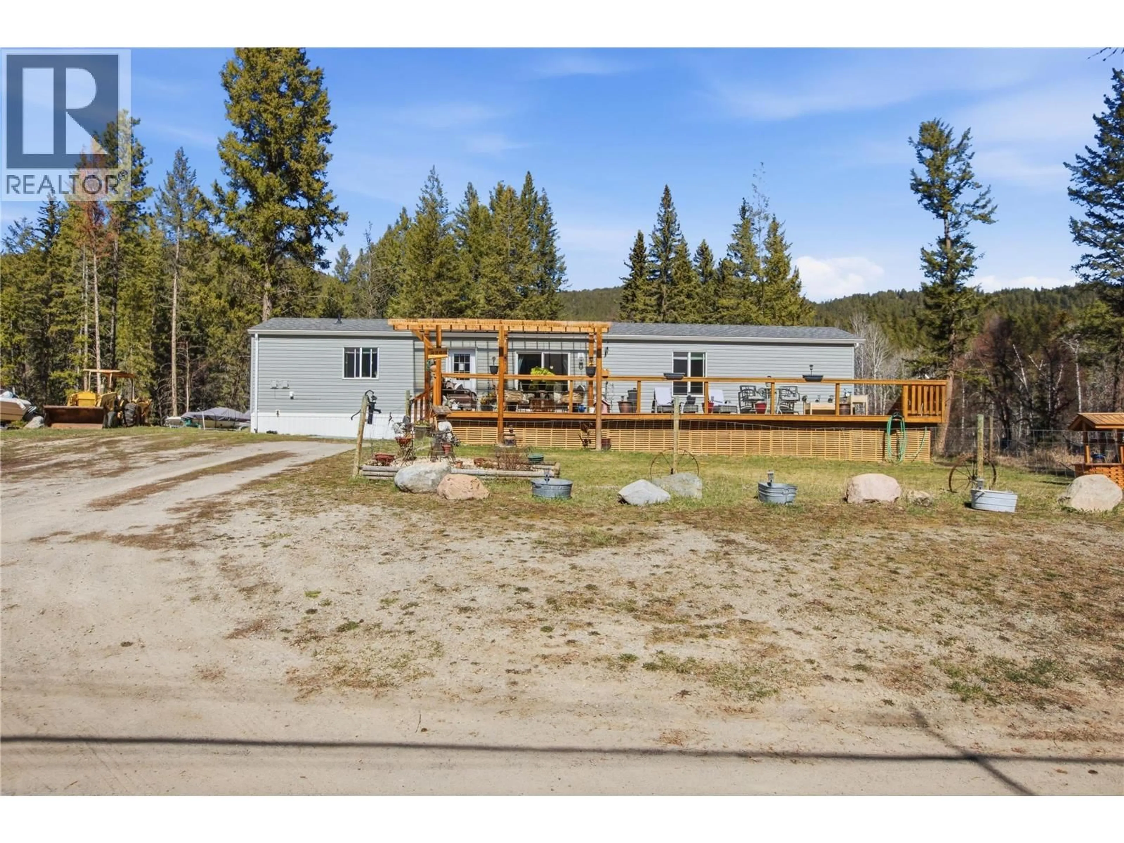 A pic from outside/outdoor area/front of a property/back of a property/a pic from drone, mountain view for 2263 OJIBWAY ROAD, Kamloops British Columbia V2H1P1