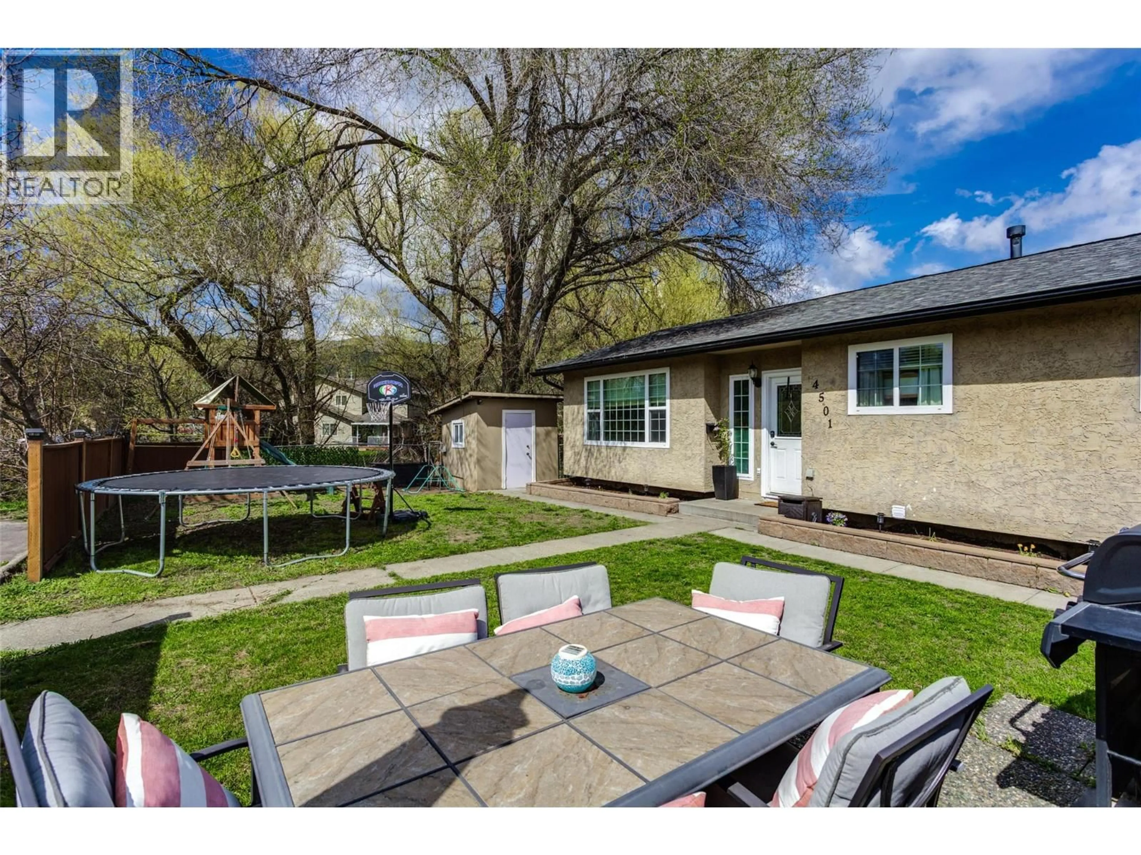 Patio, street for 4501 16 AVENUE, Vernon British Columbia V1T6P5