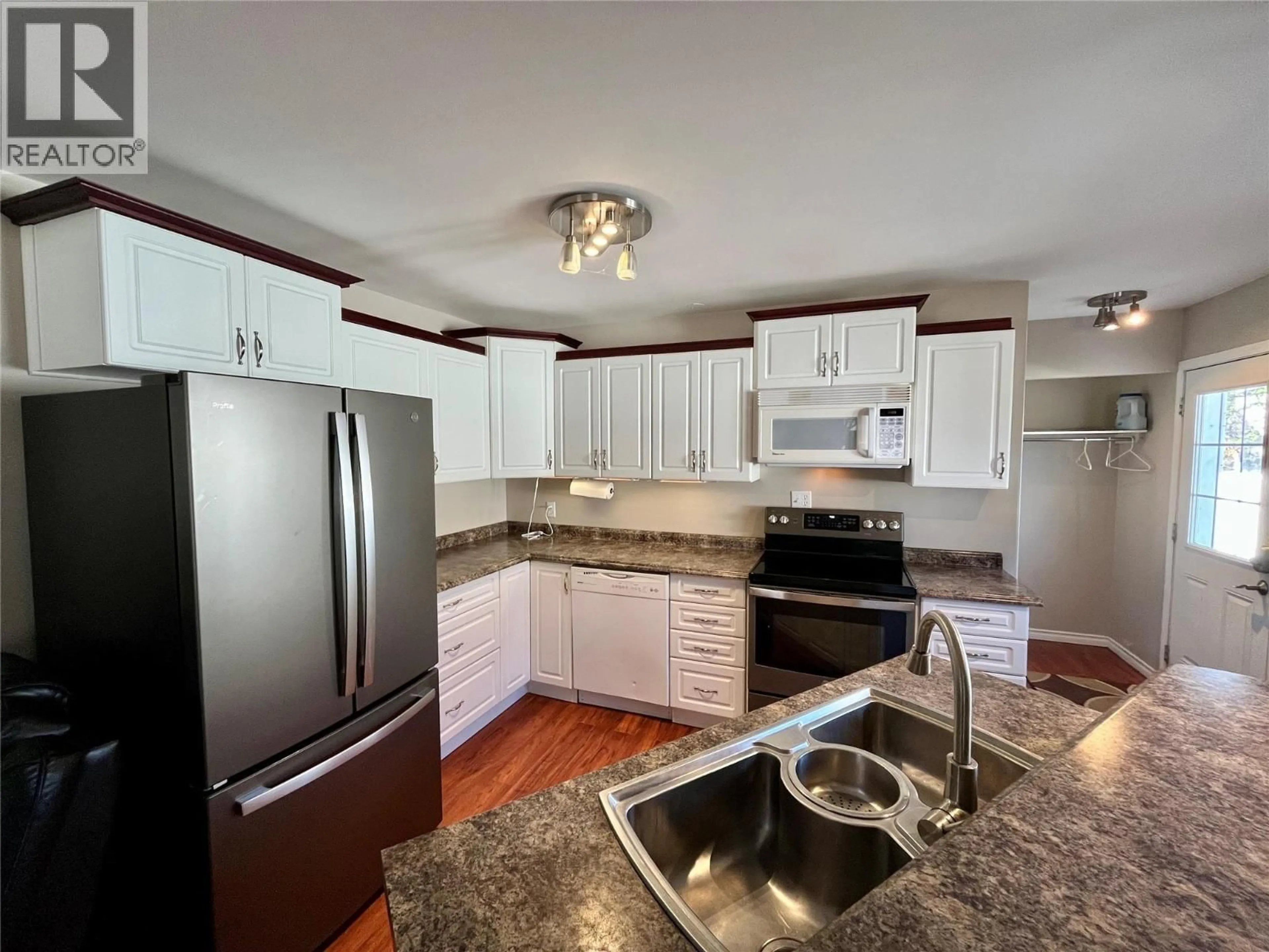 Standard kitchen, unknown for 167 BERGERON DRIVE, Tumbler Ridge British Columbia V0C2W0