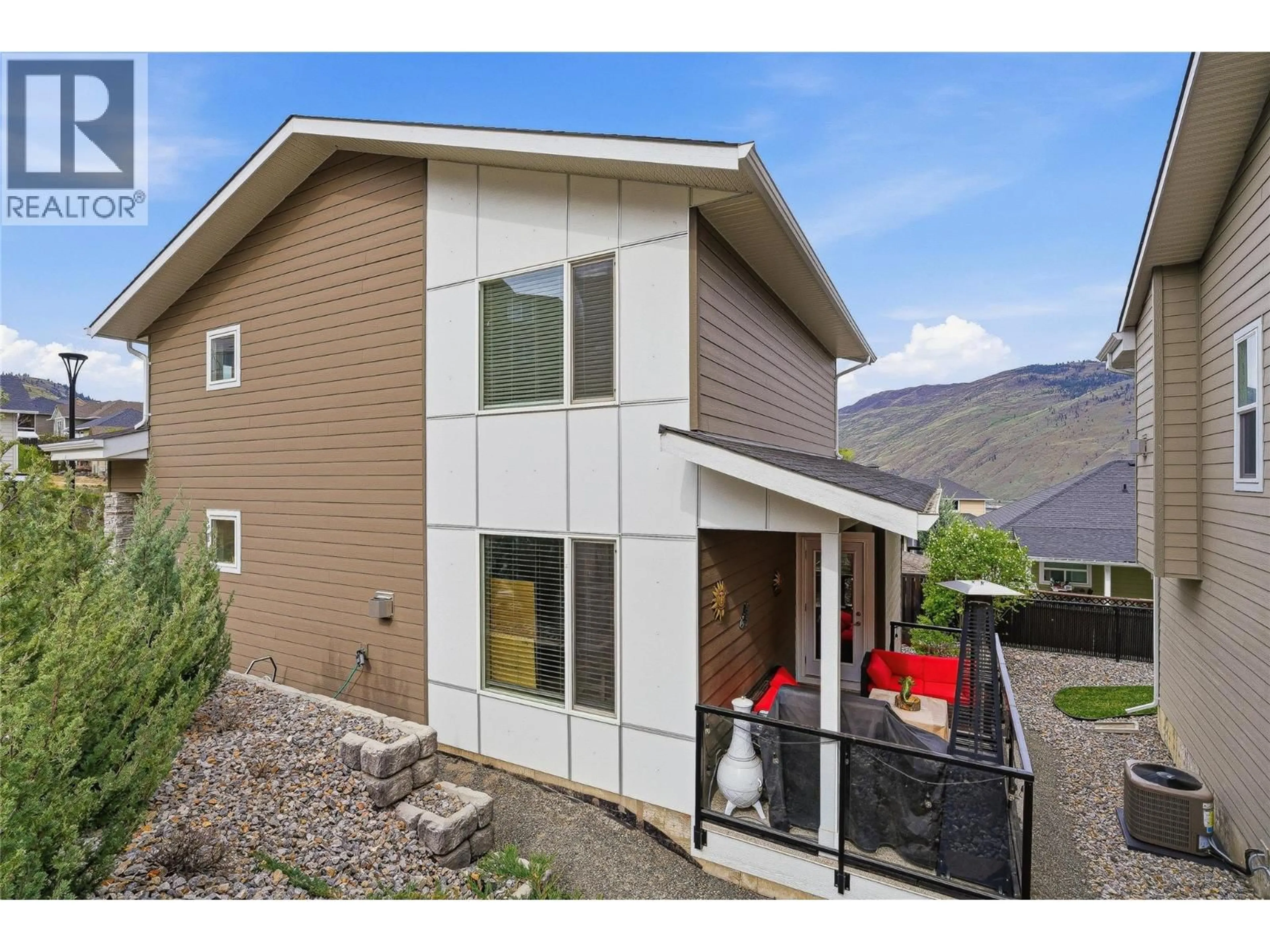Home with vinyl exterior material, mountain view for 102 - 2045 STAGECOACH DRIVE, Kamloops British Columbia V2B0H8