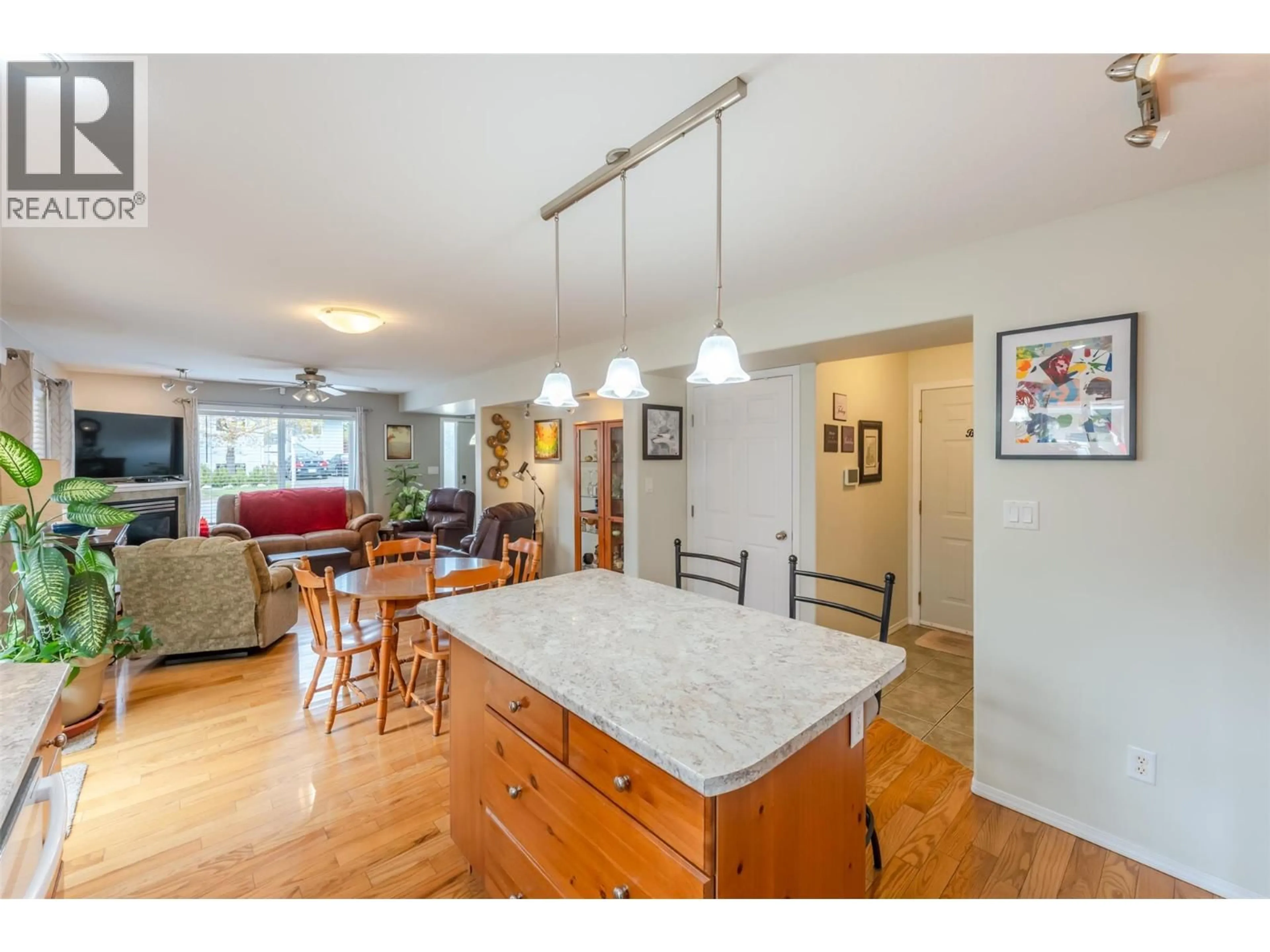 Open concept kitchen, unknown for 101 - 102 REGINA AVENUE, Penticton British Columbia V2A2K8