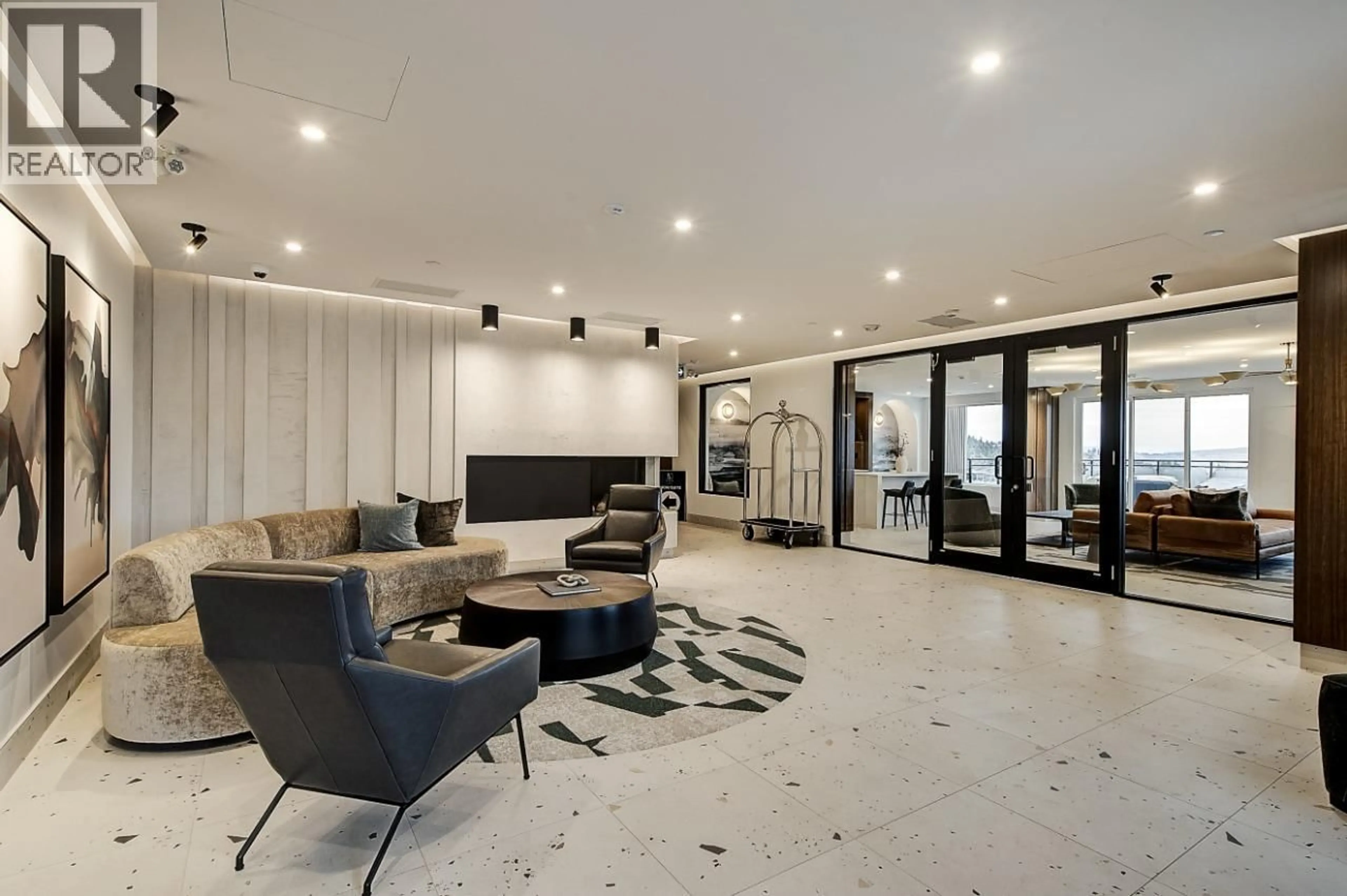 Lobby for 205 - 75 PREDATOR RIDGE DRIVE, Vernon British Columbia V1H2H1