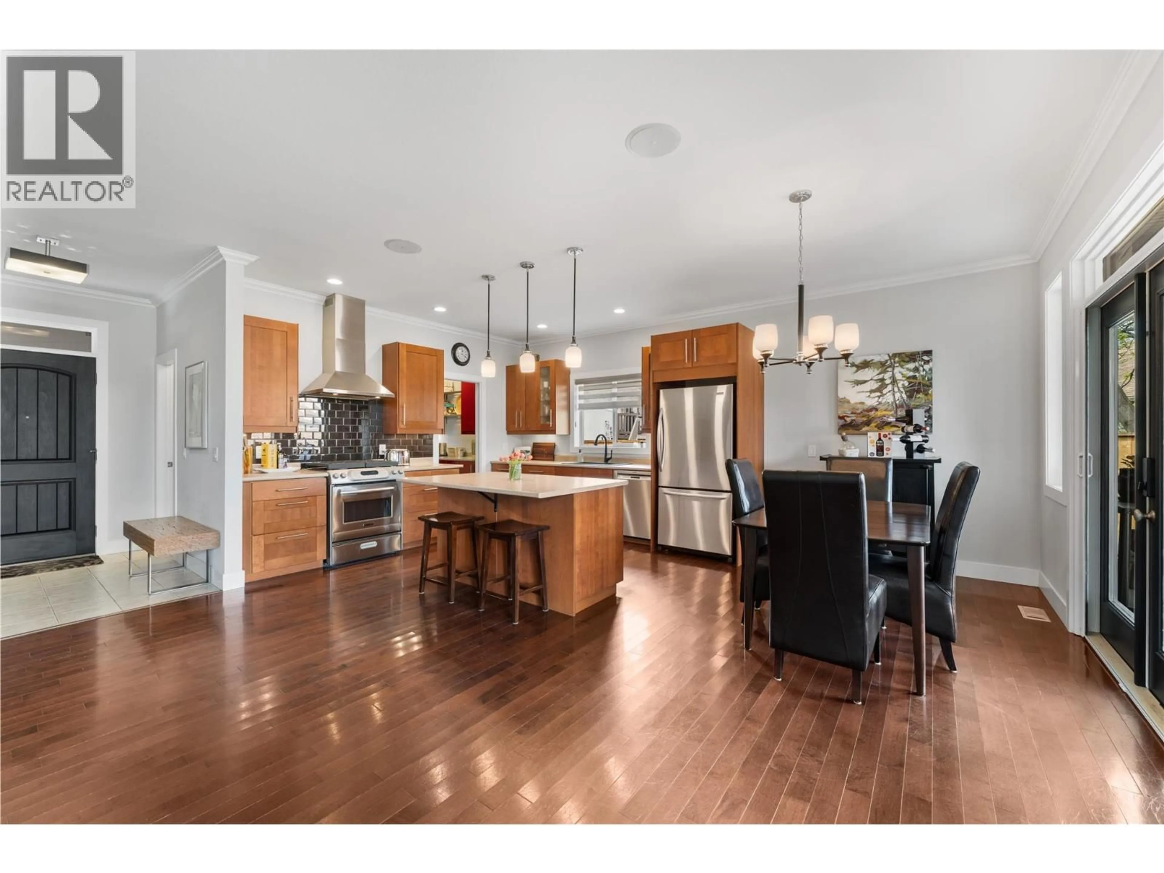 Open concept kitchen, unknown for 614 ARMOUR CRESCENT, Kelowna British Columbia V1W1A5