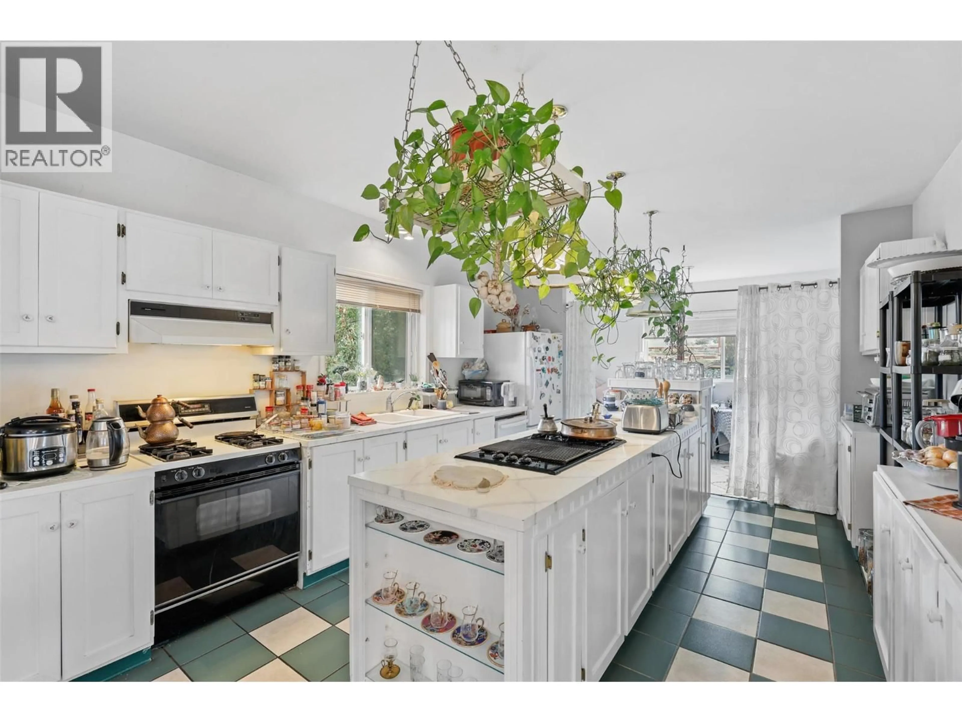 Open concept kitchen, ceramic/tile floor for 314 LINDEN ROAD, Logan Lake British Columbia V0K1W0