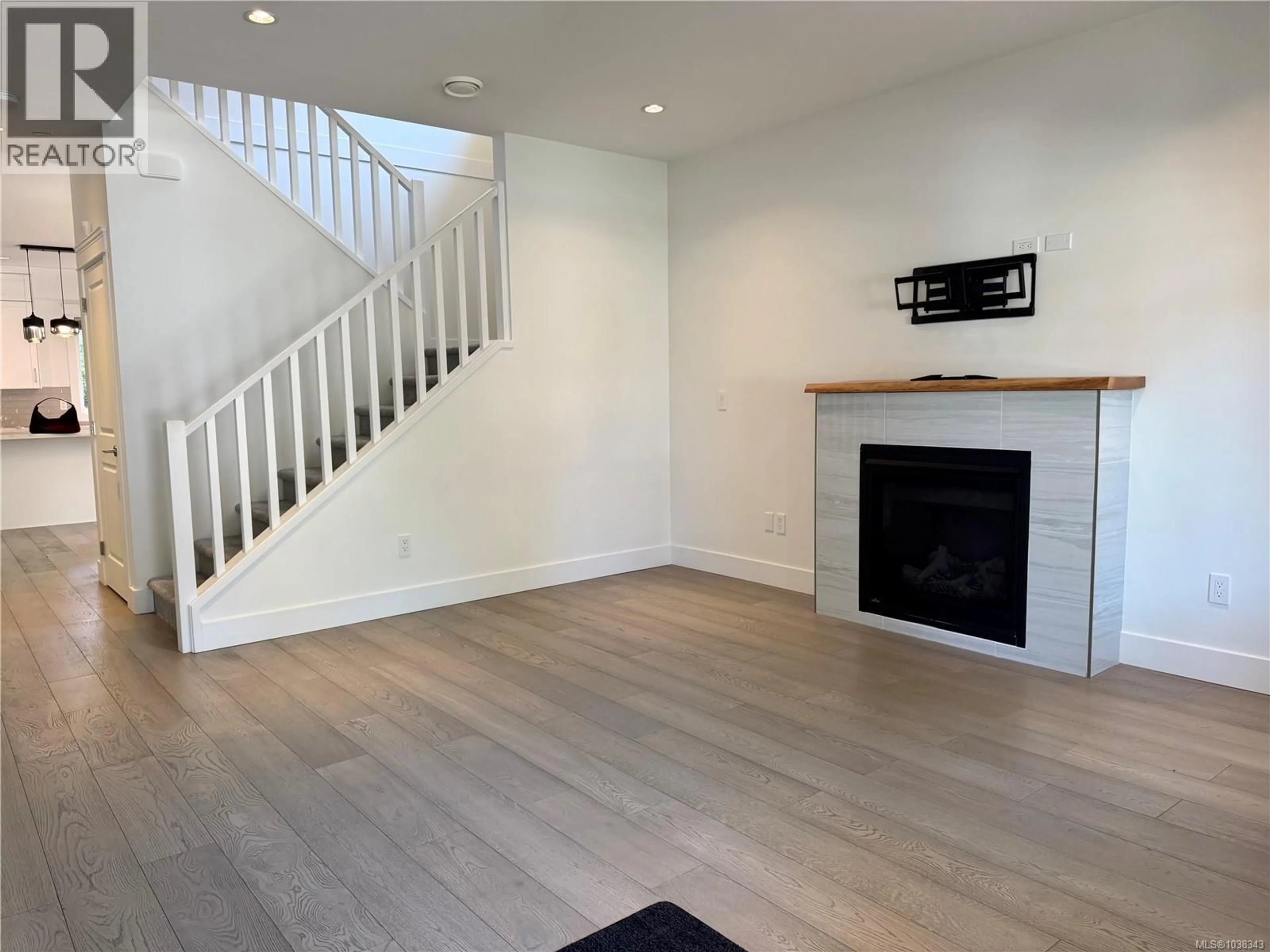 A pic of a room for 105 - 5160 HAMMOND BAY ROAD, Nanaimo British Columbia V9T5B5