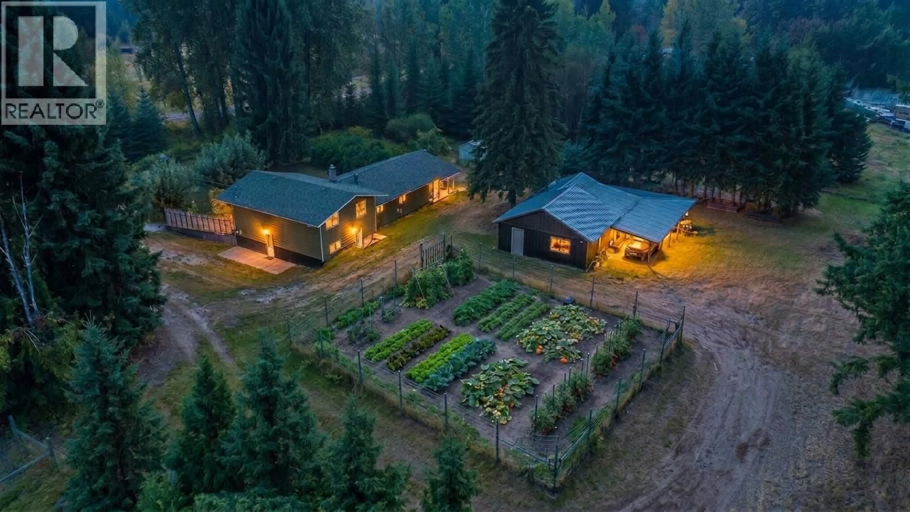 A pic from outside/outdoor area/front of a property/back of a property/a pic from drone, unknown for 3710 LADYBIRD ROAD, Krestova British Columbia V0G1H2