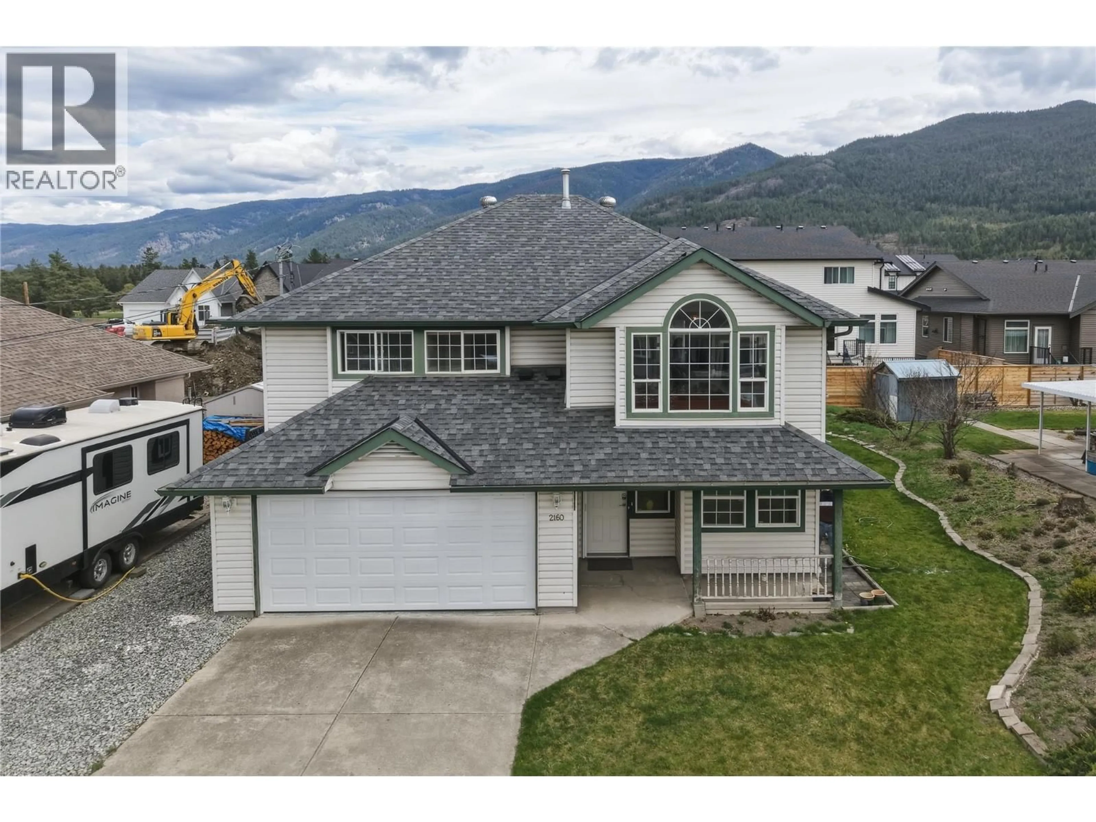 A pic from outside/outdoor area/front of a property/back of a property/a pic from drone, mountain view for 2160 OKANAGAN STREET, Armstrong British Columbia V4Y0C4