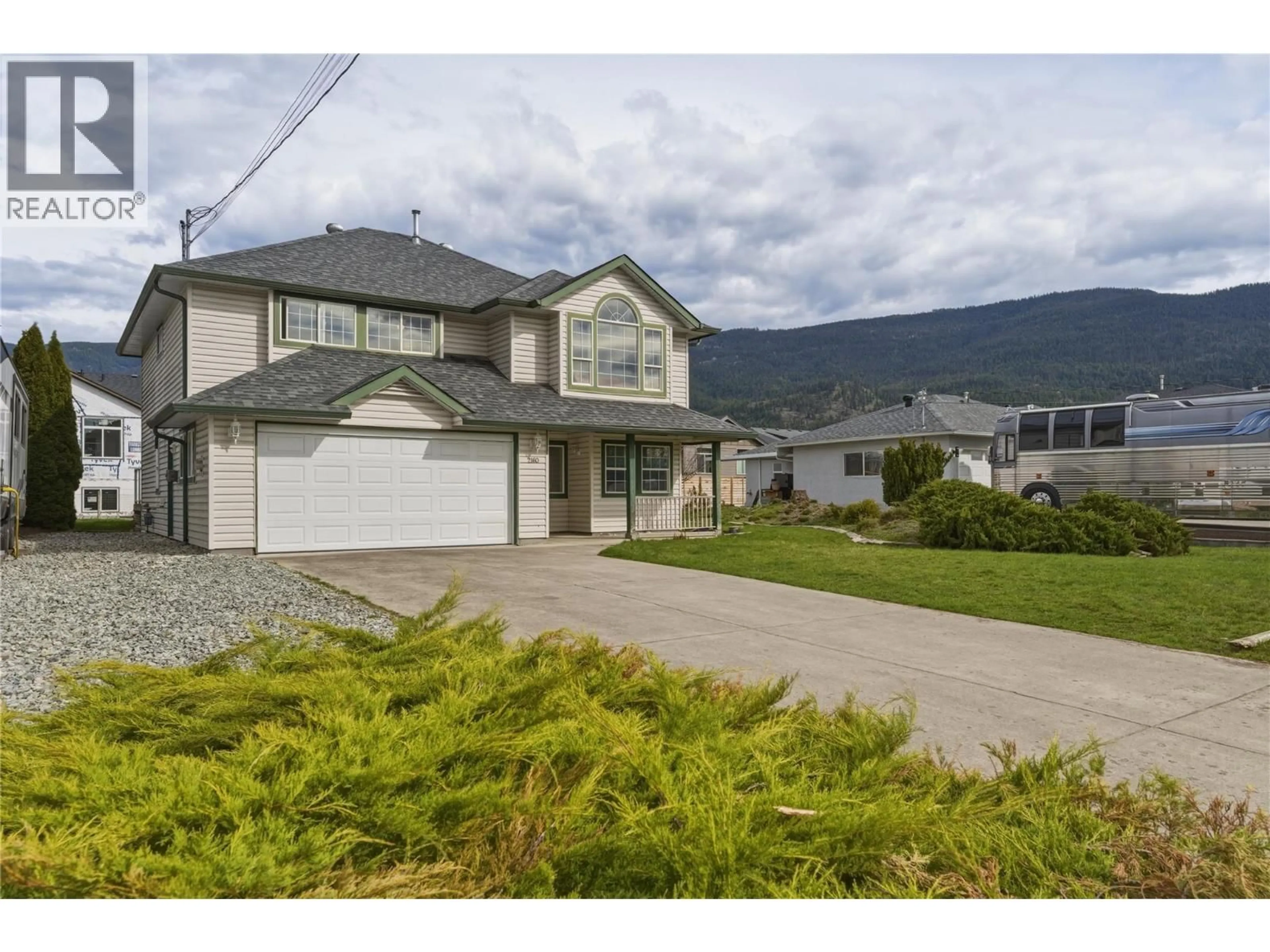 A pic from outside/outdoor area/front of a property/back of a property/a pic from drone, mountain view for 2160 OKANAGAN STREET, Armstrong British Columbia V4Y0C4