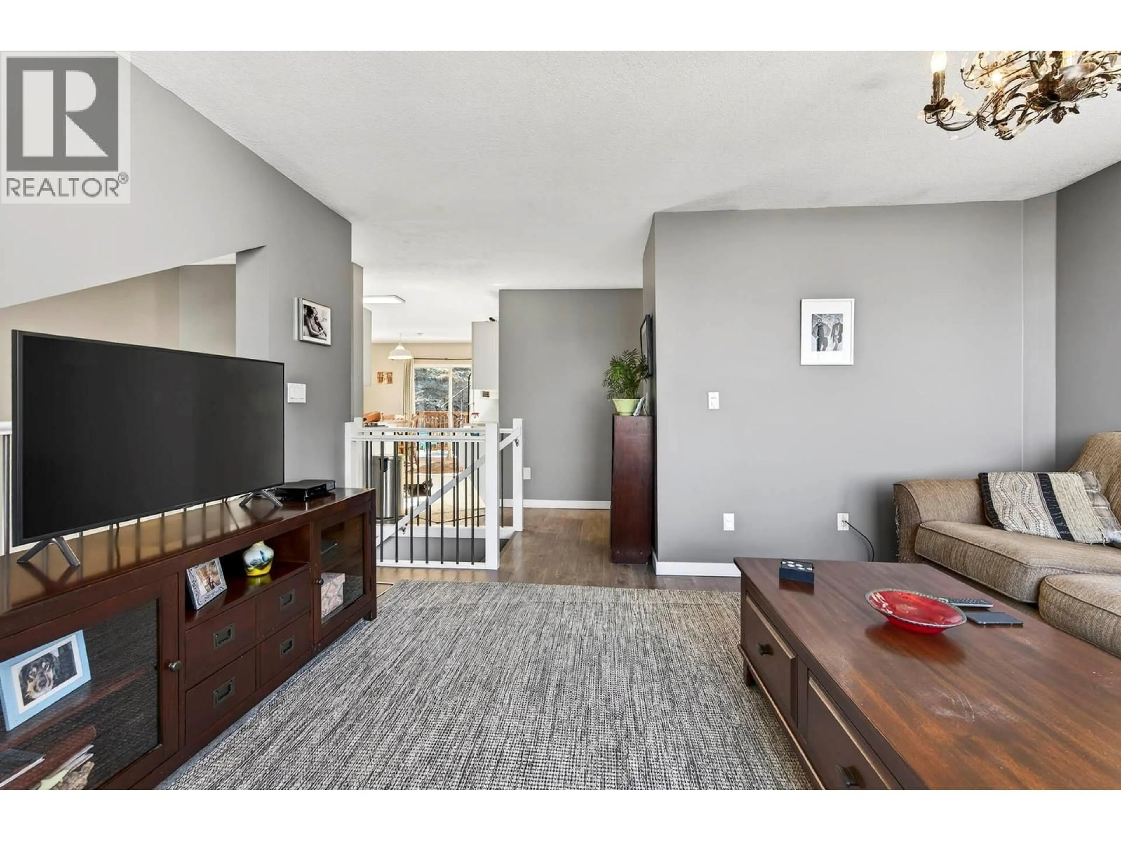 Indoor entryway for 2349 DRUMMOND COURT, Kamloops British Columbia V1S1T8