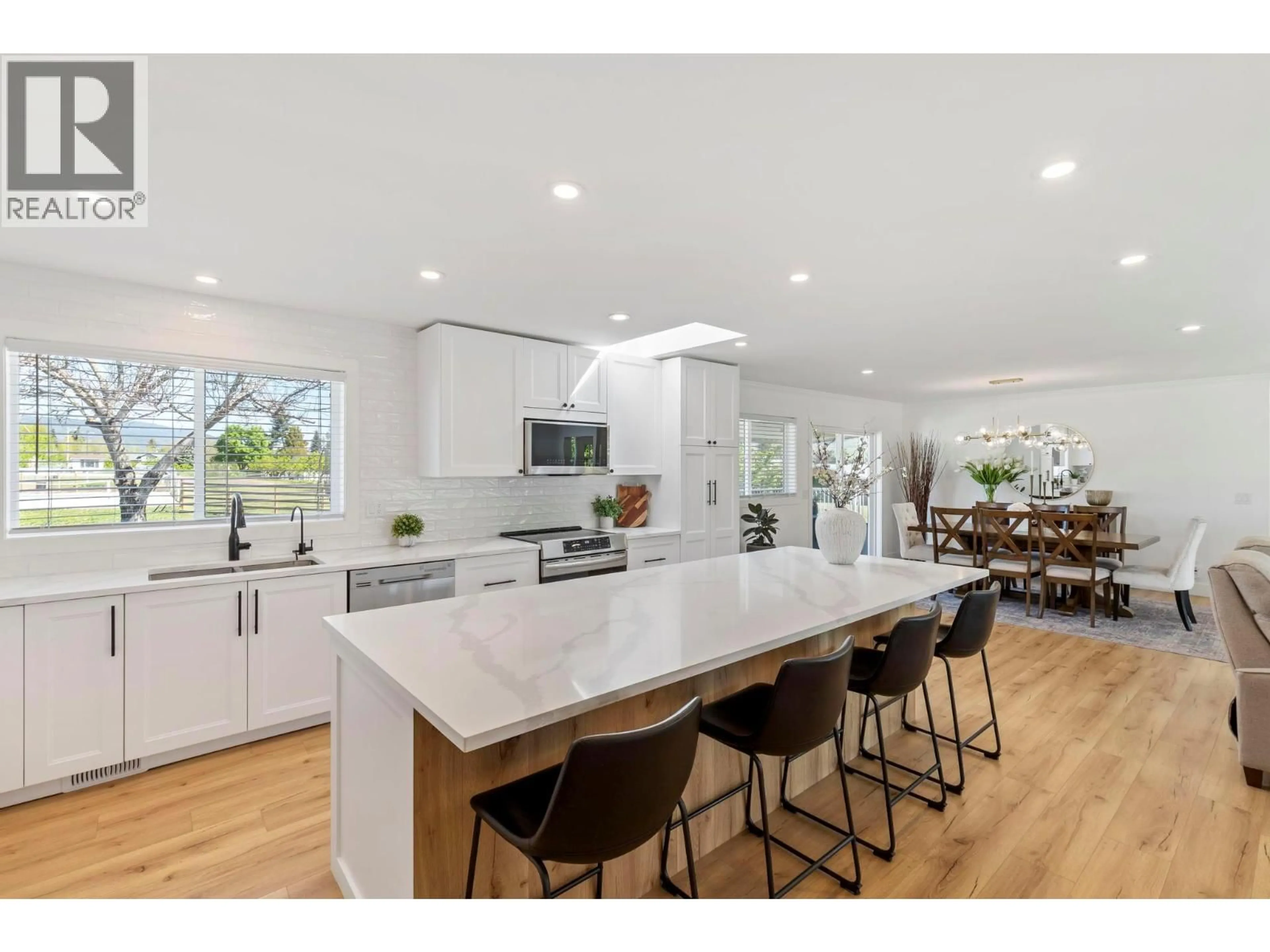 Open concept kitchen, unknown for 2780 CAMP ROAD, Lake Country British Columbia V4V1K3