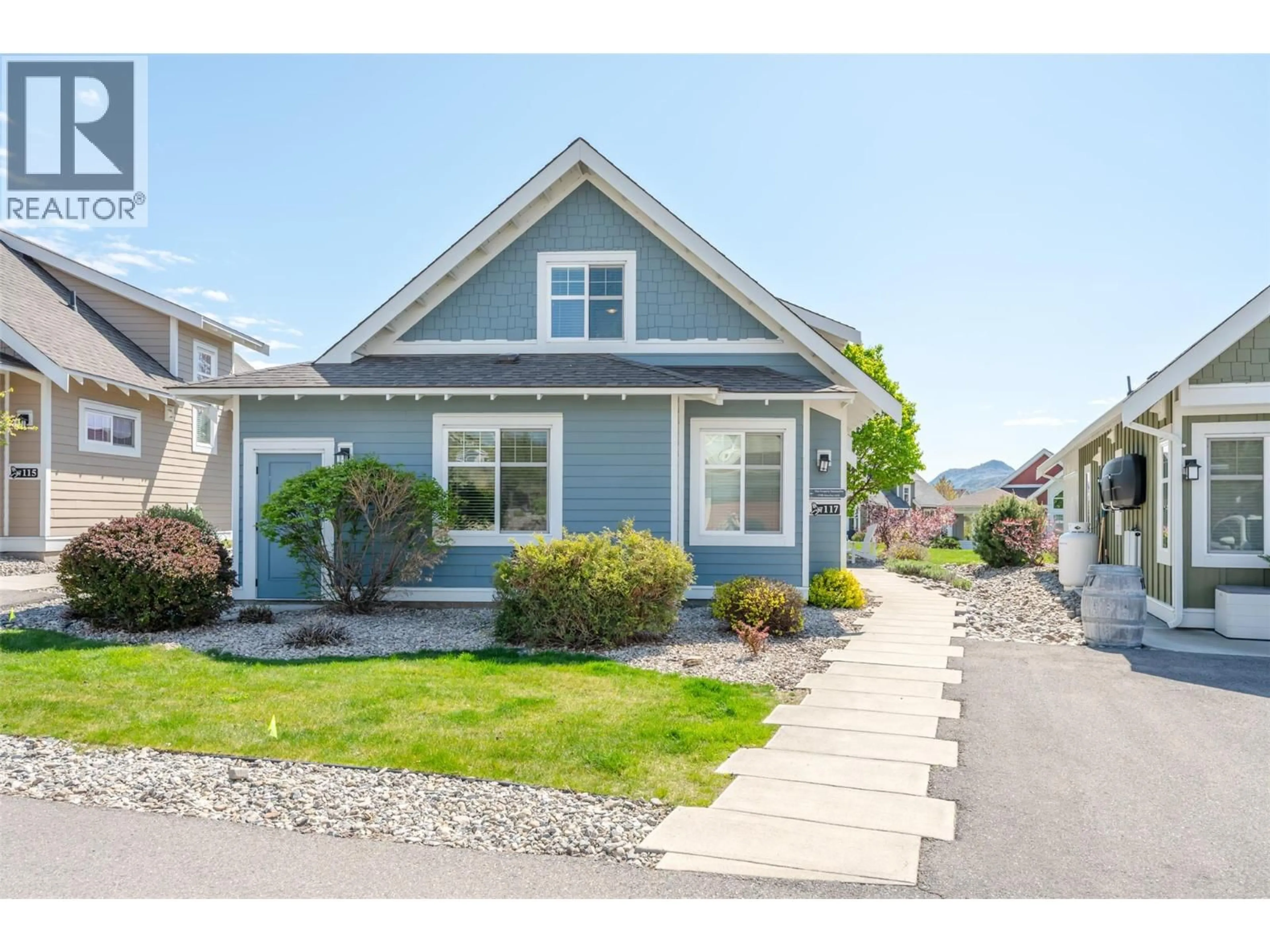 Home with vinyl exterior material, street for 117 - 2450 RADIO TOWER ROAD, Oliver British Columbia V0H1T1