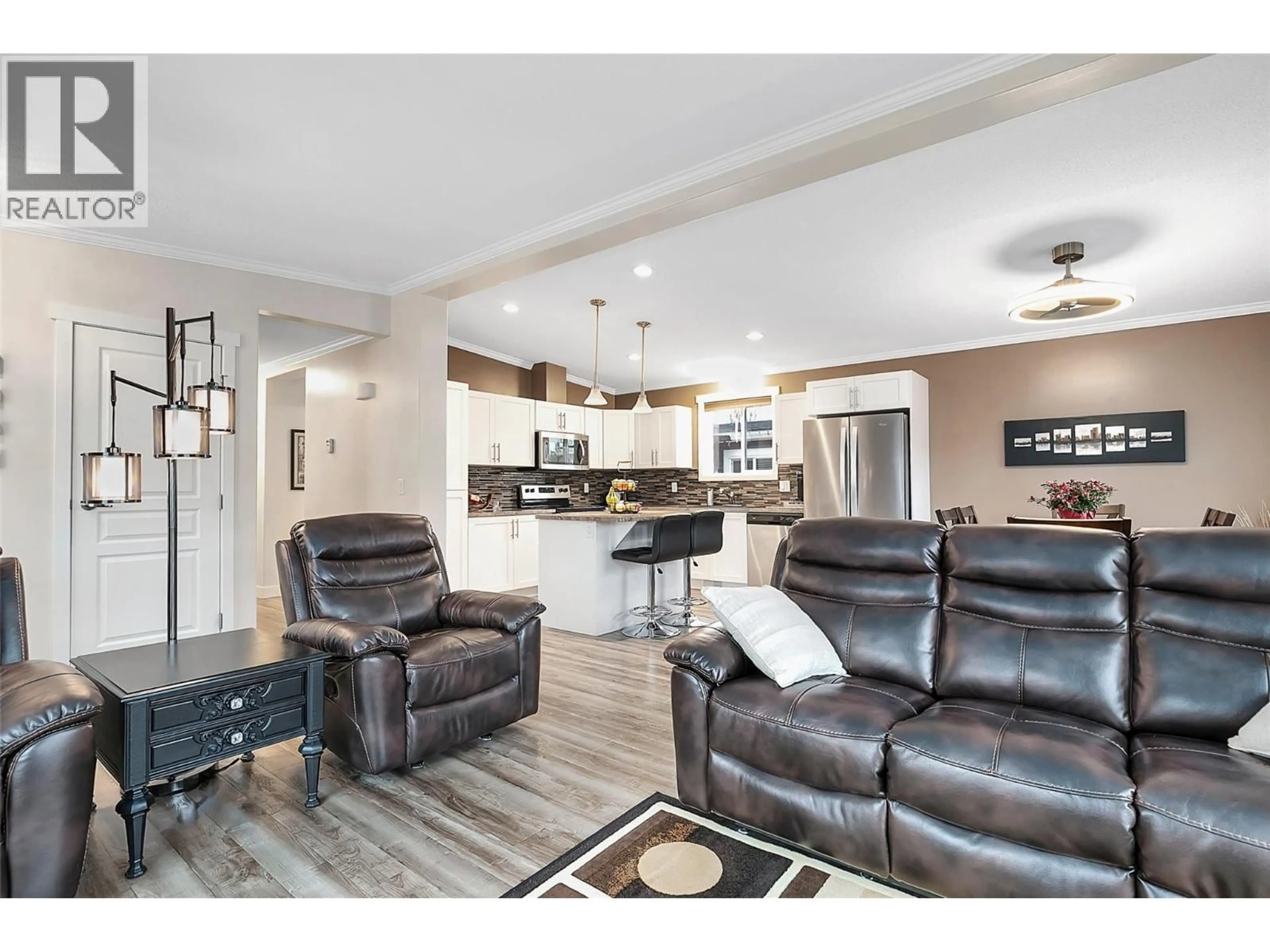 Open concept kitchen, unknown for 39 - 1835 NANCEE WAY COURT, Kelowna British Columbia V1Z4C1