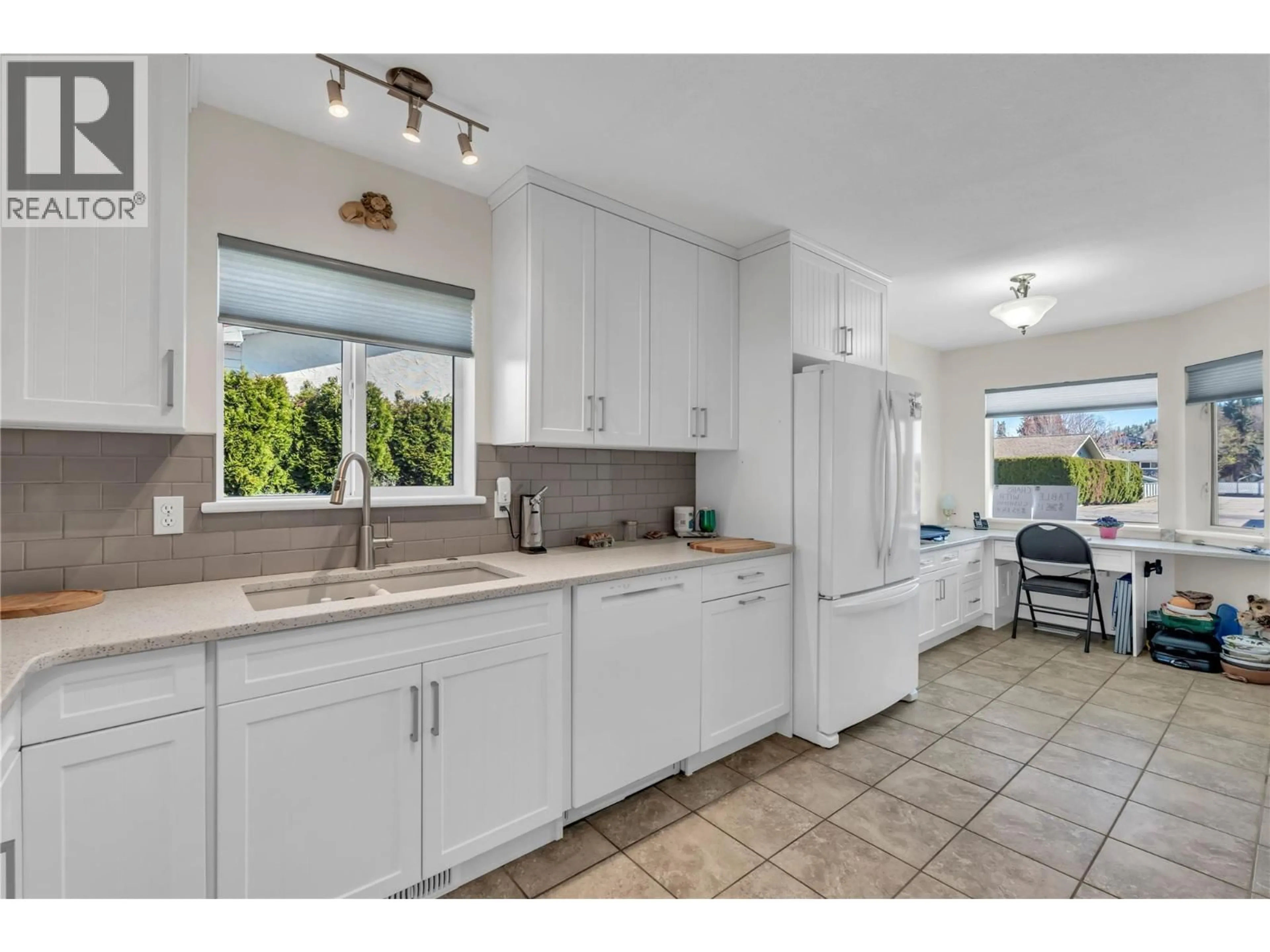 Open concept kitchen, ceramic/tile floor for 15 - 11121 SCOTT STREET, Summerland British Columbia V0H1Z0