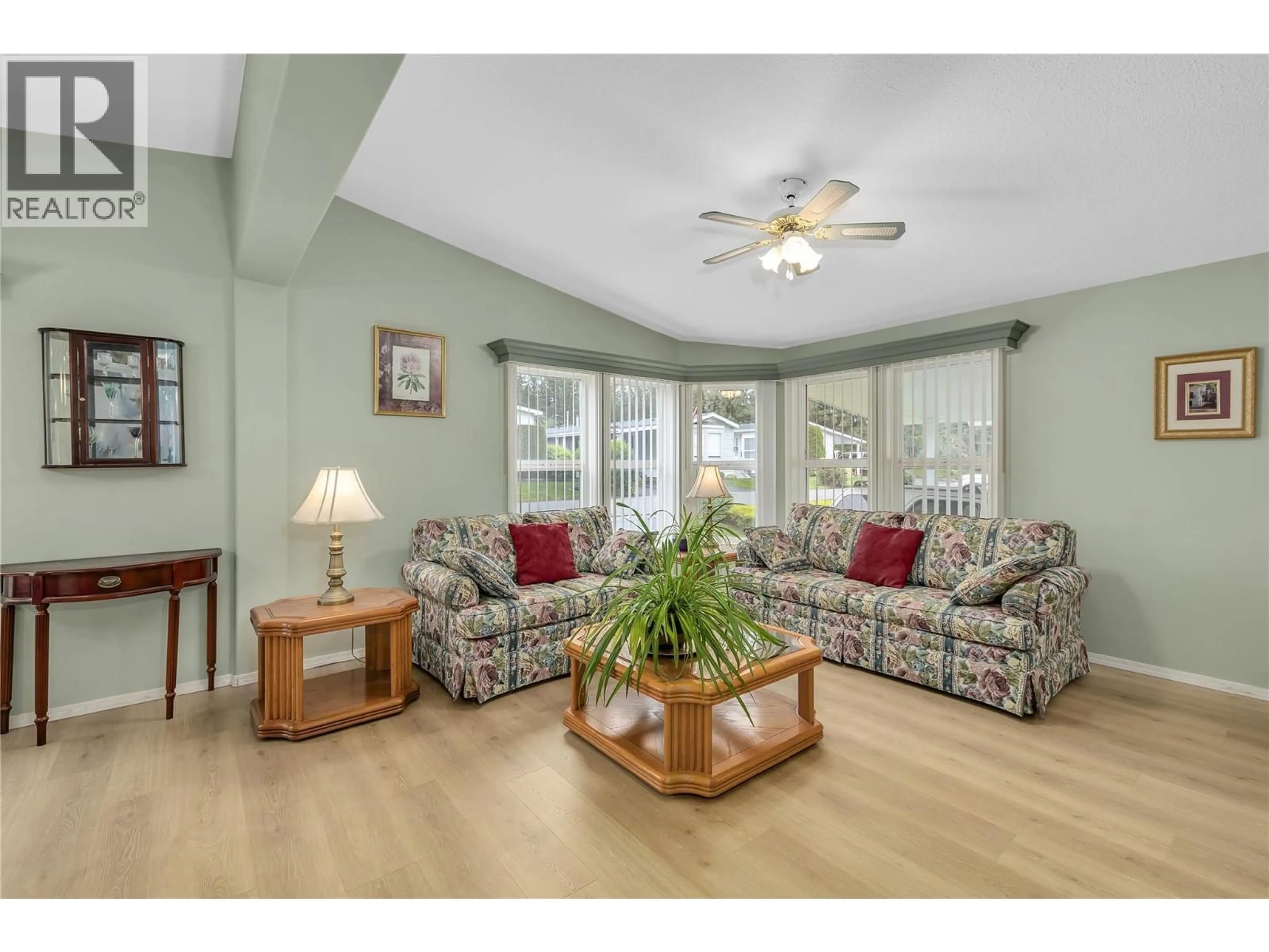 Living room with furniture, unknown for 133 - 1850 SHANNON LAKE ROAD, West Kelowna British Columbia V4T1L6