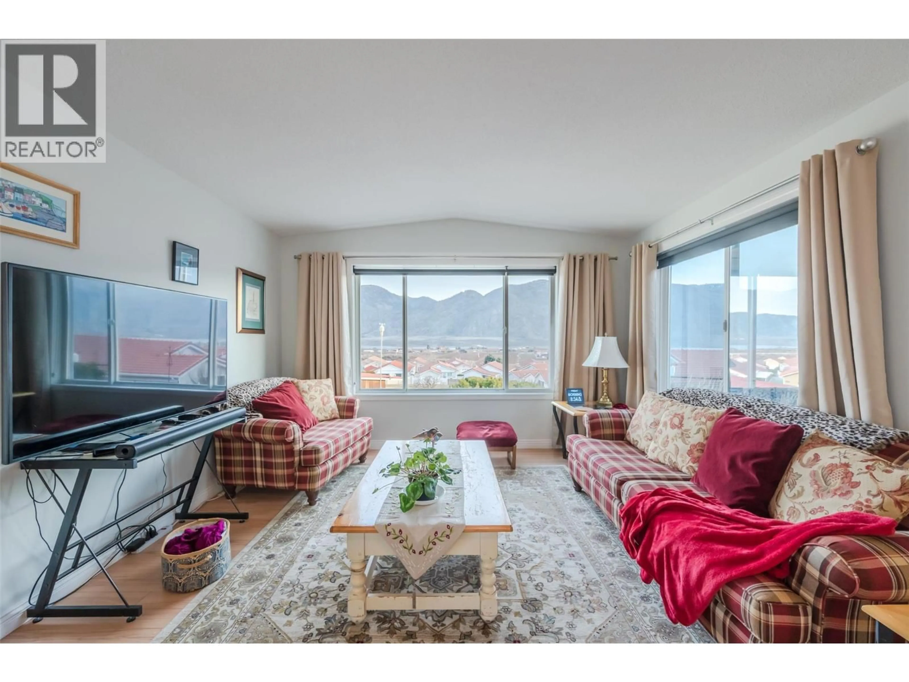 Living room with furniture, unknown for 48 - 9400 115 STREET, Osoyoos British Columbia V0H1V5