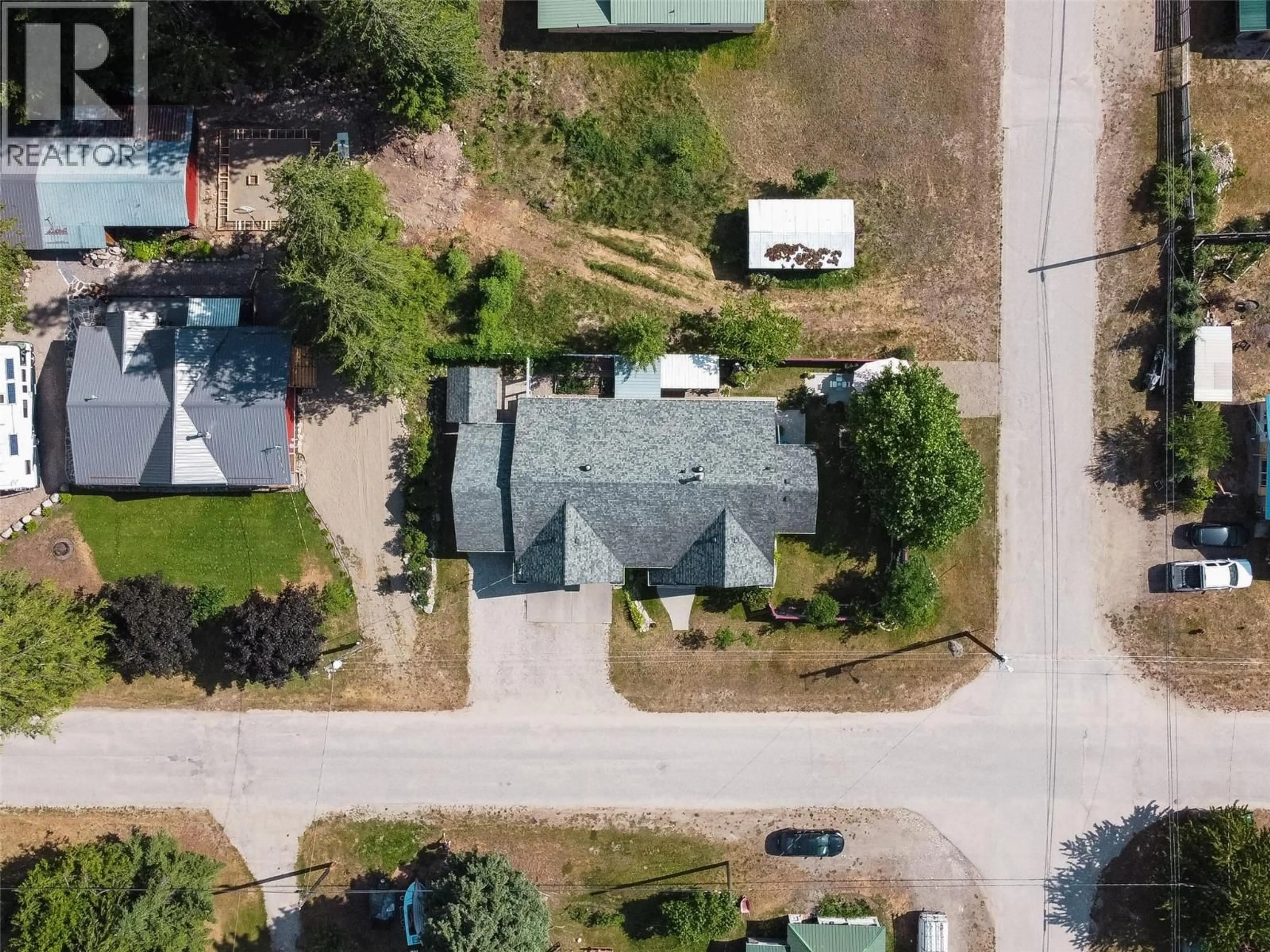 A pic from outside/outdoor area/front of a property/back of a property/a pic from drone, street for 603 FLETCHER AVENUE, Slocan British Columbia V0G2C0