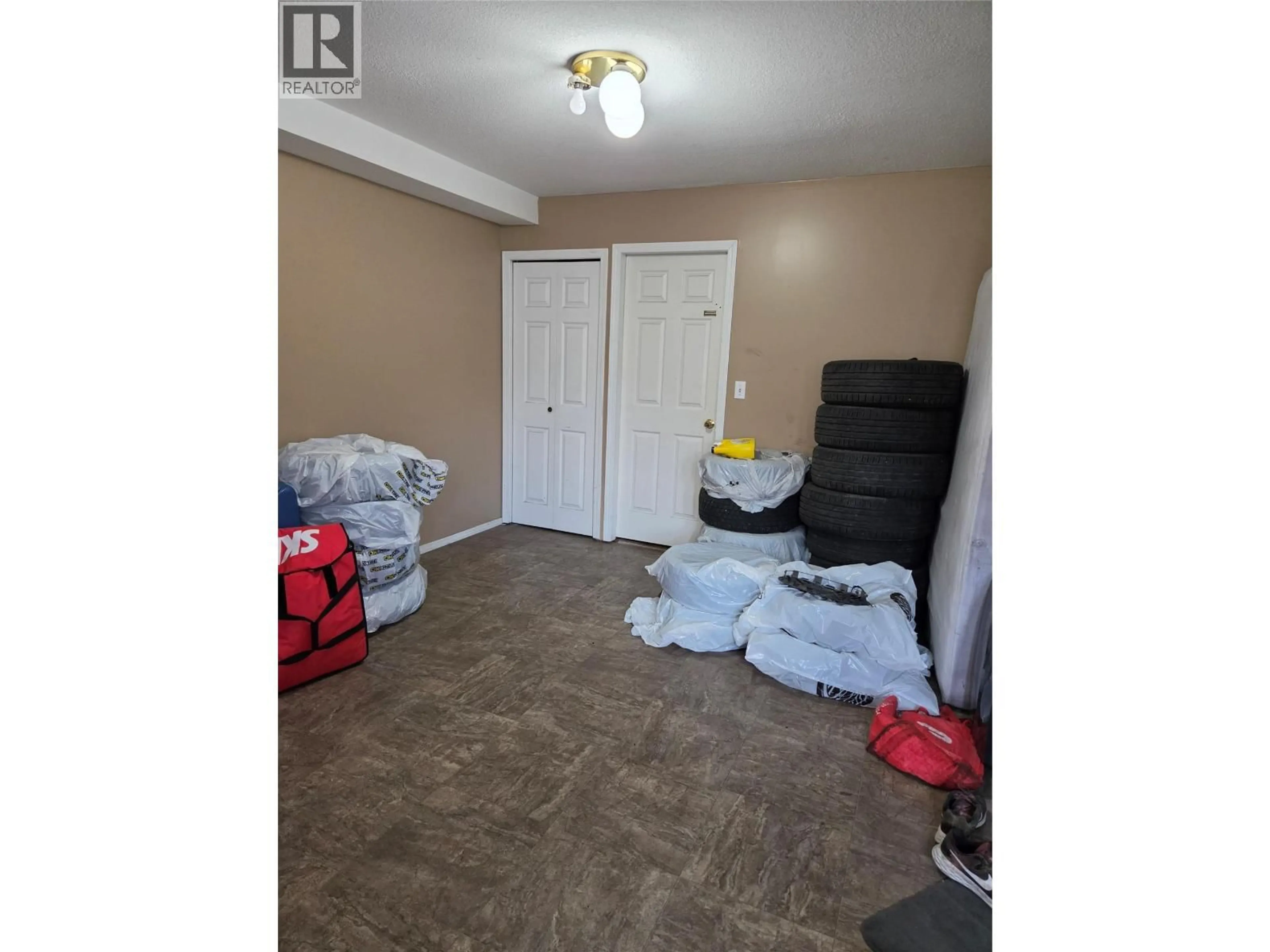 A pic of a room for 4012 19 STREET, Vernon British Columbia V1T7Y3