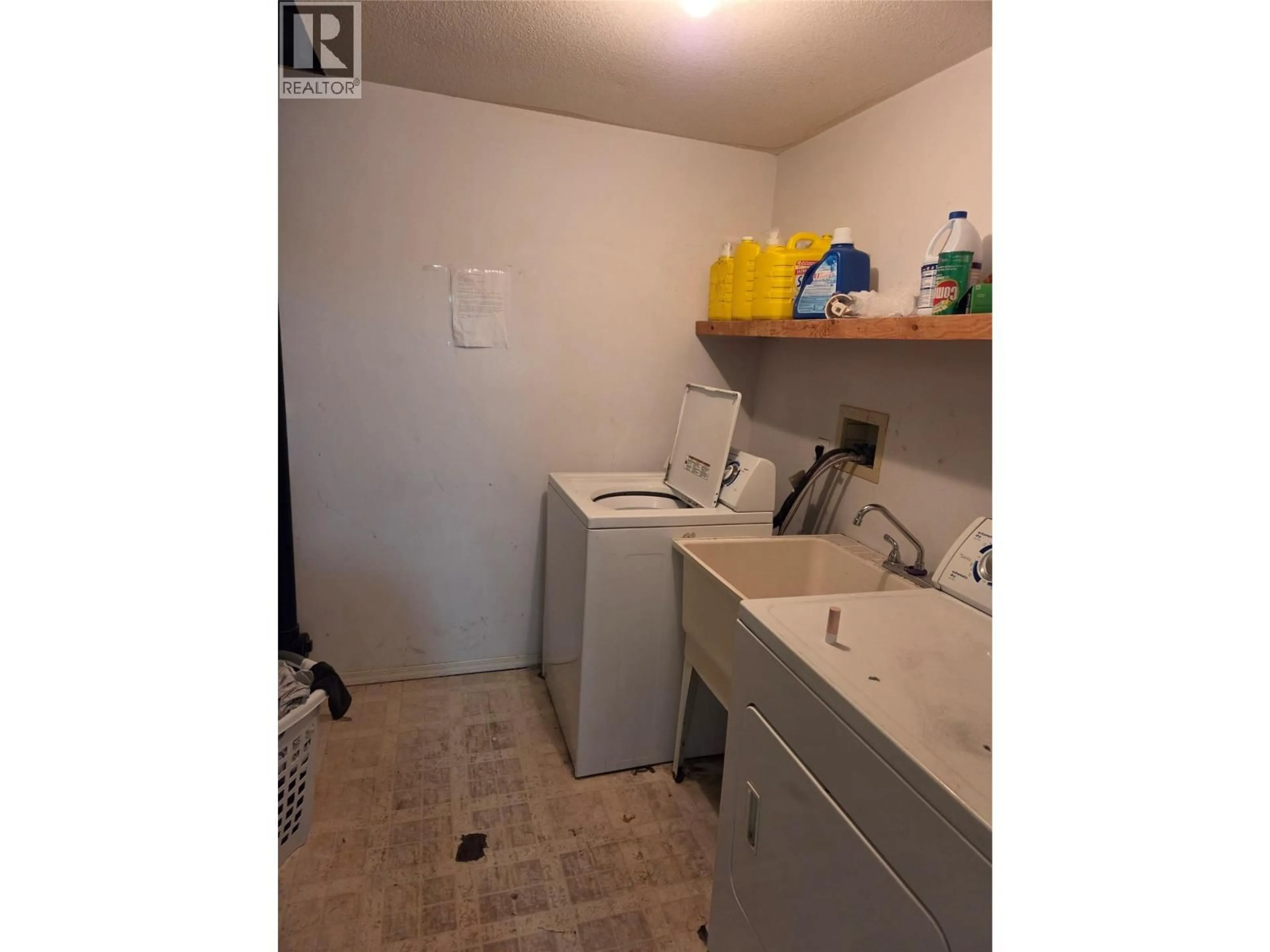 Laundry room for 4012 19 STREET, Vernon British Columbia V1T7Y3
