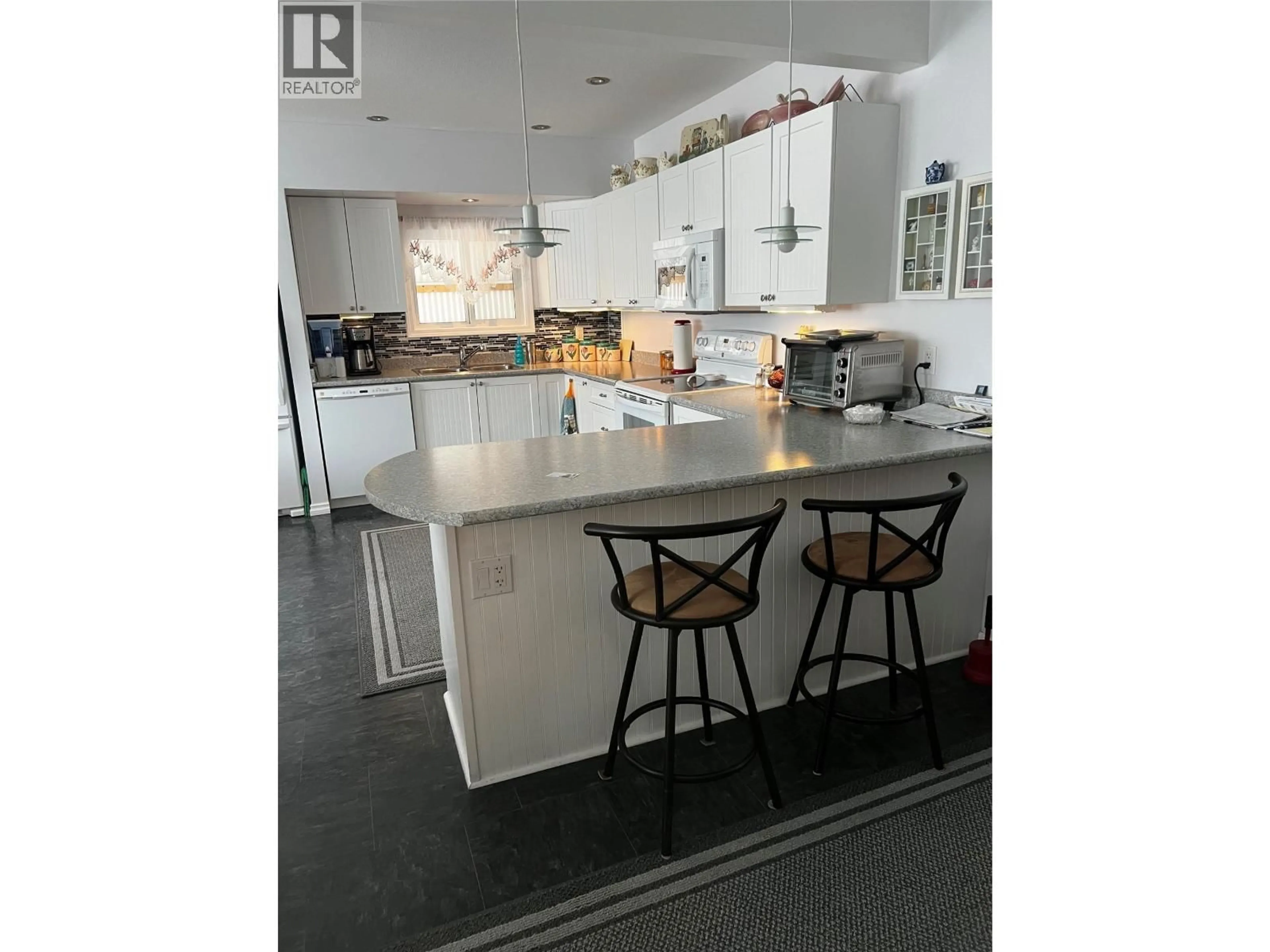 Open concept kitchen, unknown for 5702 JACKPINE LANE, Osoyoos British Columbia V0H1V3