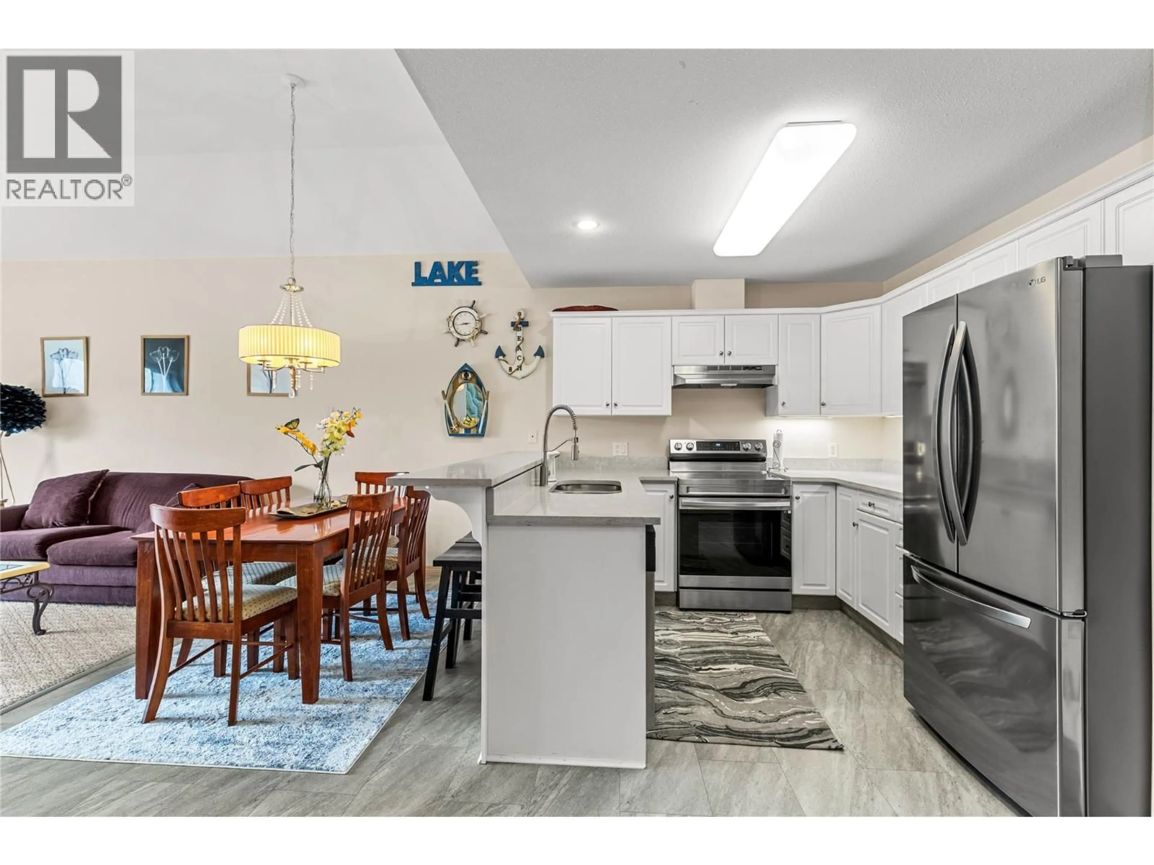 Open concept kitchen, unknown for 304 - 1002 RIVERSIDE AVENUE, Sicamous British Columbia V0E2V1