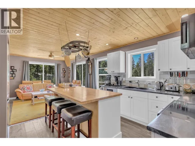 3445 BLYTHE-RHONE ROAD, Westbridge 3