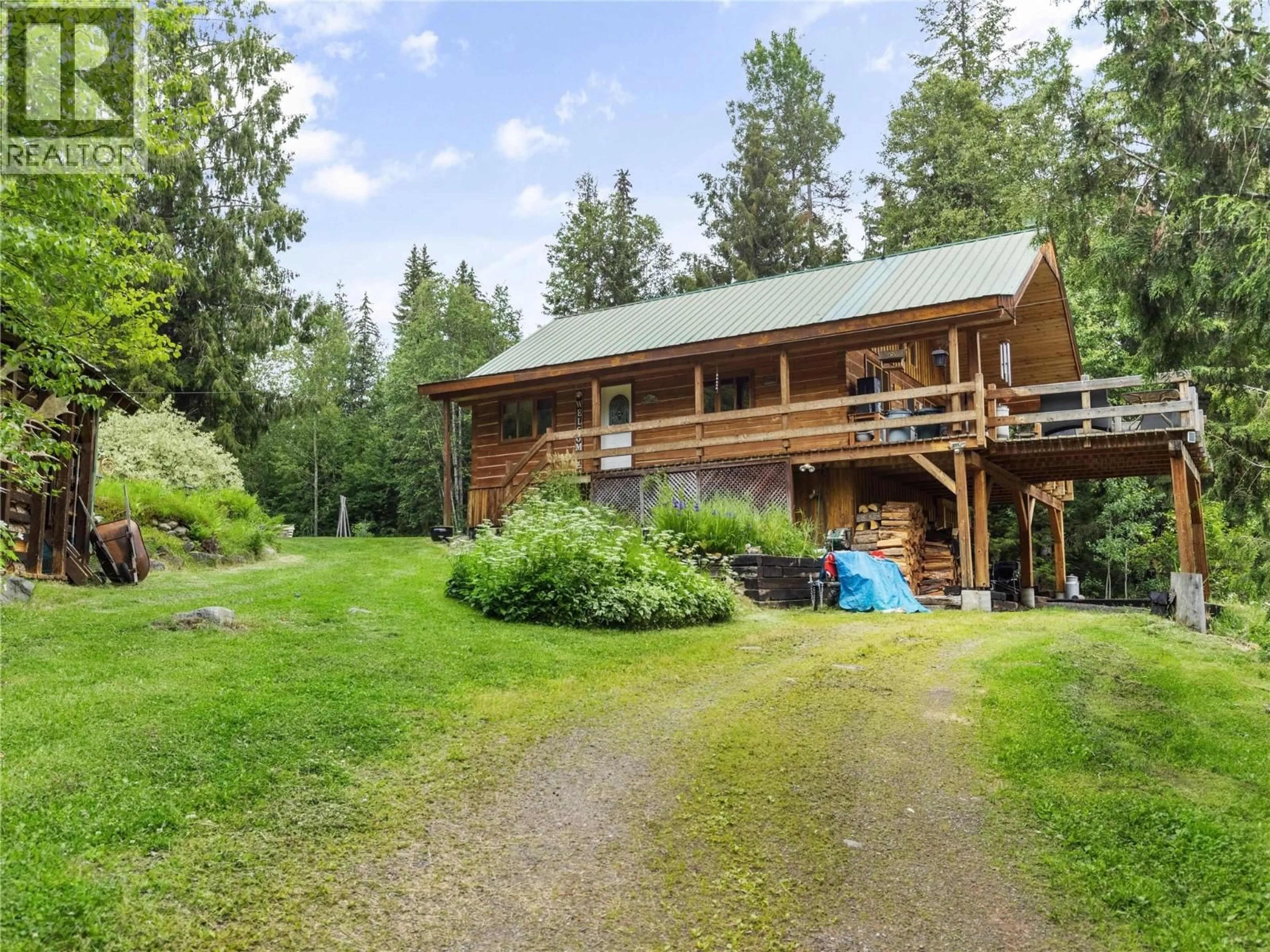 A pic from outside/outdoor area/front of a property/back of a property/a pic from drone, unknown for 6177 TROUT CREEK ROAD, Clearwater British Columbia V0E1N1
