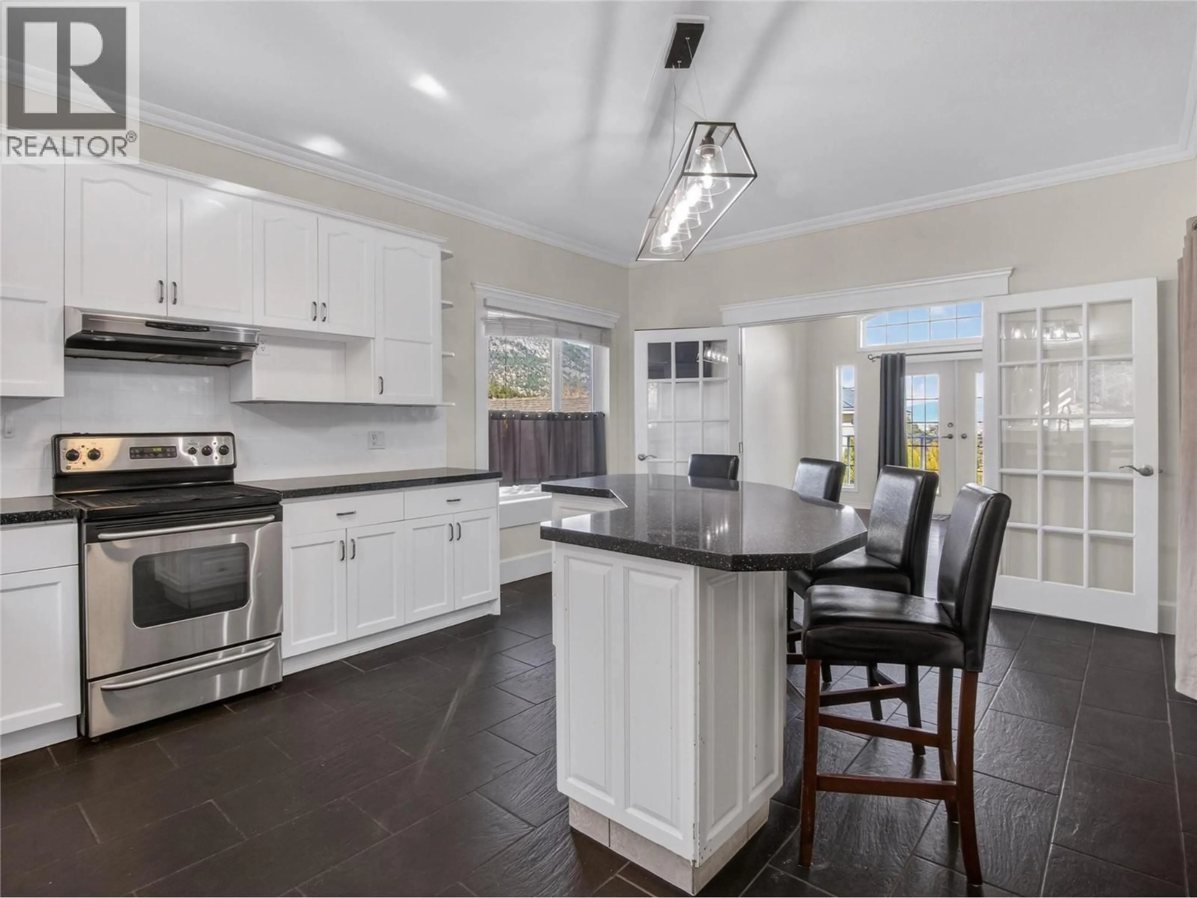 Open concept kitchen, ceramic/tile floor for 192 LAKEHILL ROAD, Kaleden British Columbia V0H1K0