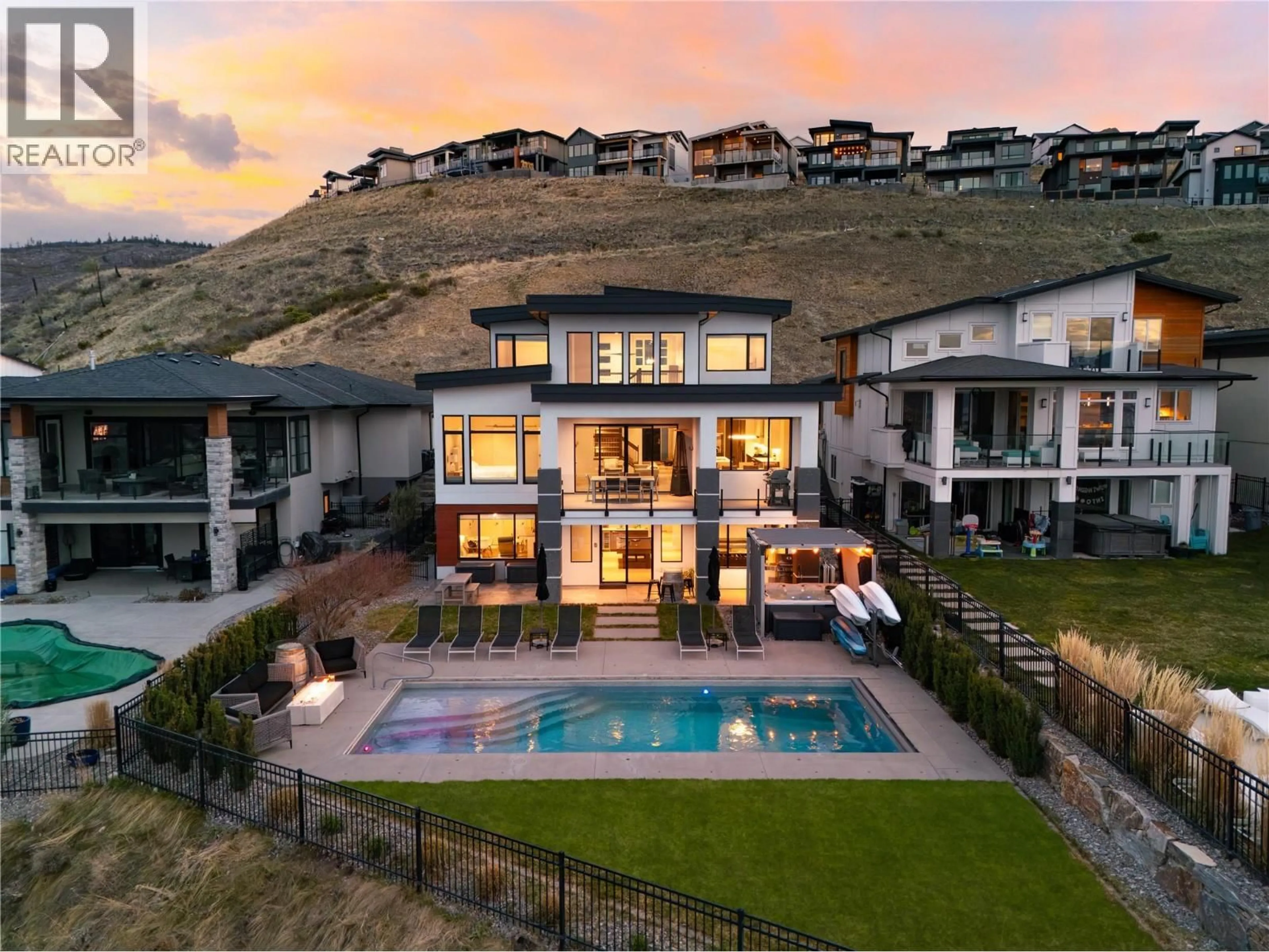 A pic from outside/outdoor area/front of a property/back of a property/a pic from drone, mountain view for 1130 LEDGEVIEW COURT, Kelowna British Columbia V1W5M6