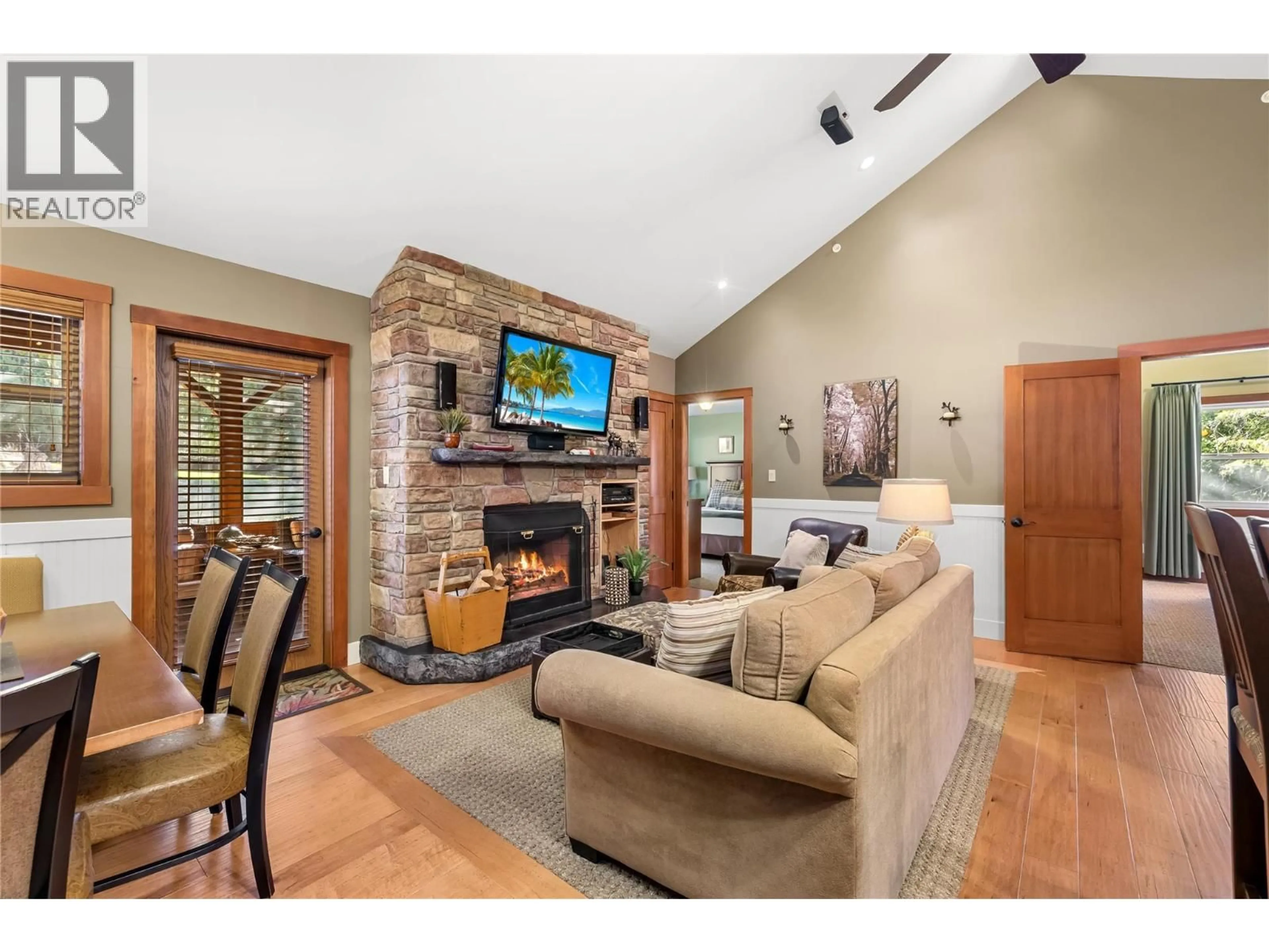 Living room with furniture, unknown for 10 - 16321 WOOLGAR ROAD, Crawford Bay British Columbia V0B1E0