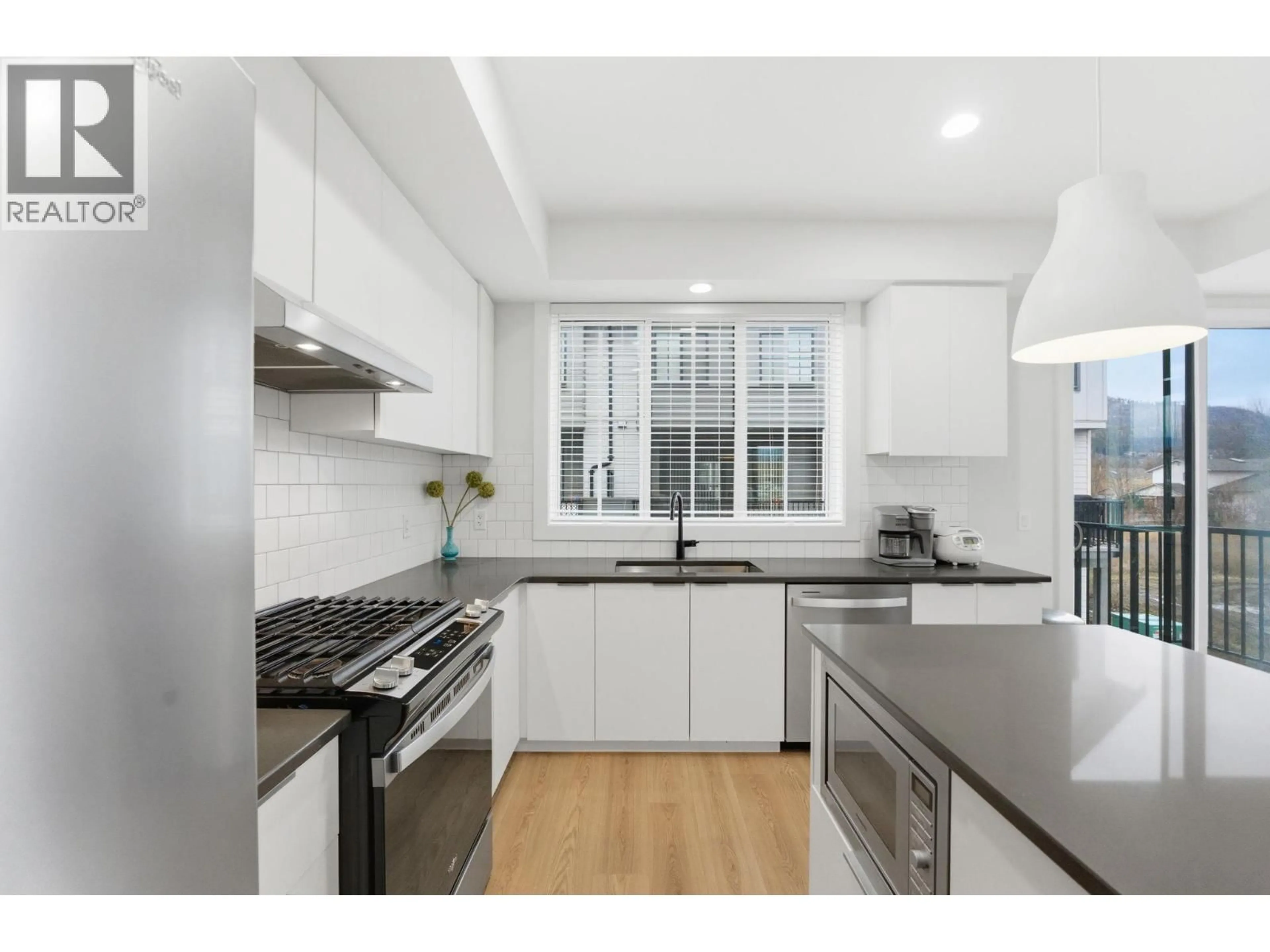 Standard kitchen, unknown for 19 - 307 GLEN PARK DRIVE, Kelowna British Columbia V1V0H1