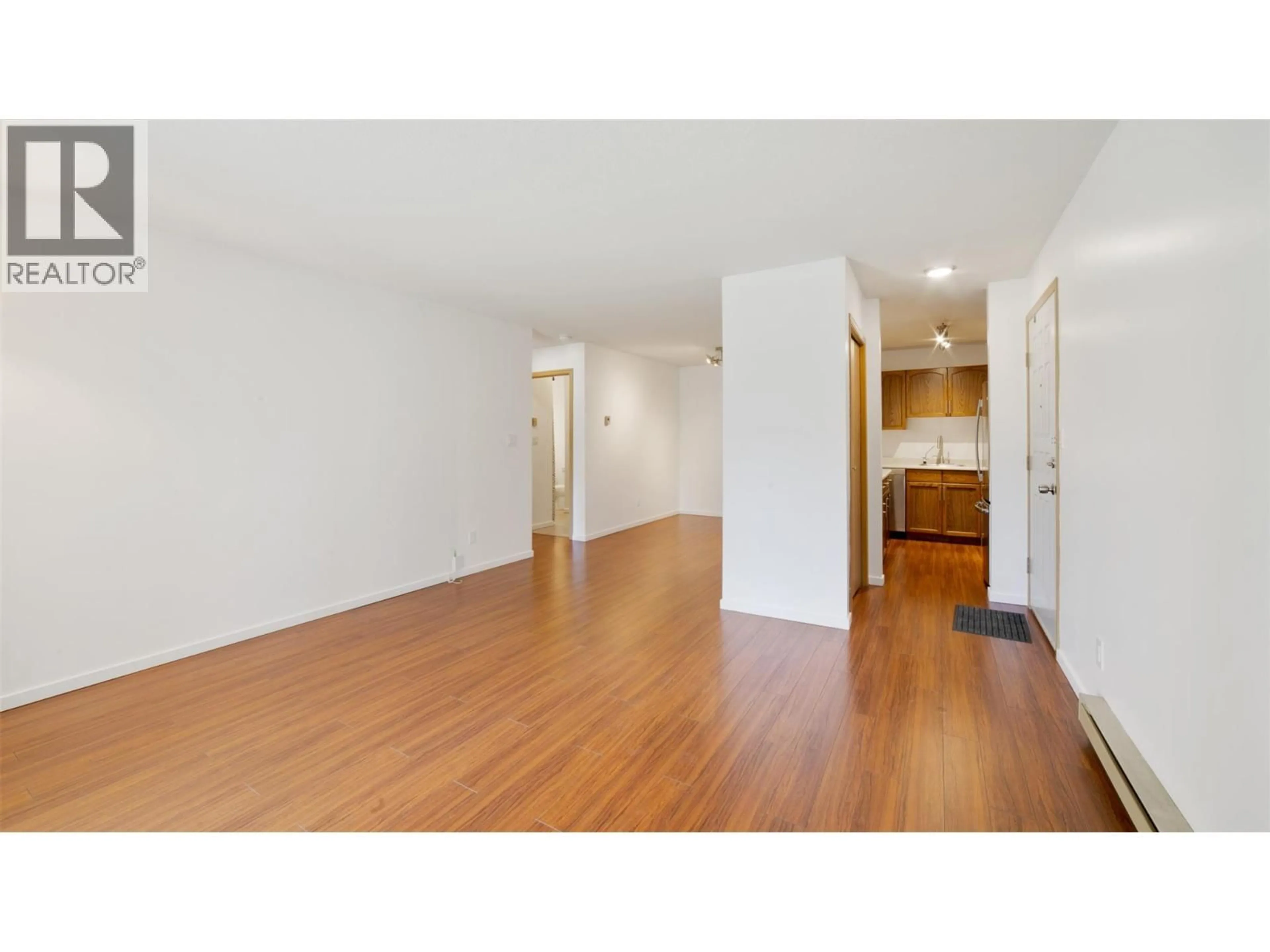 A pic of a room for 208D - 735 COOK ROAD, Kelowna British Columbia V1W9G6