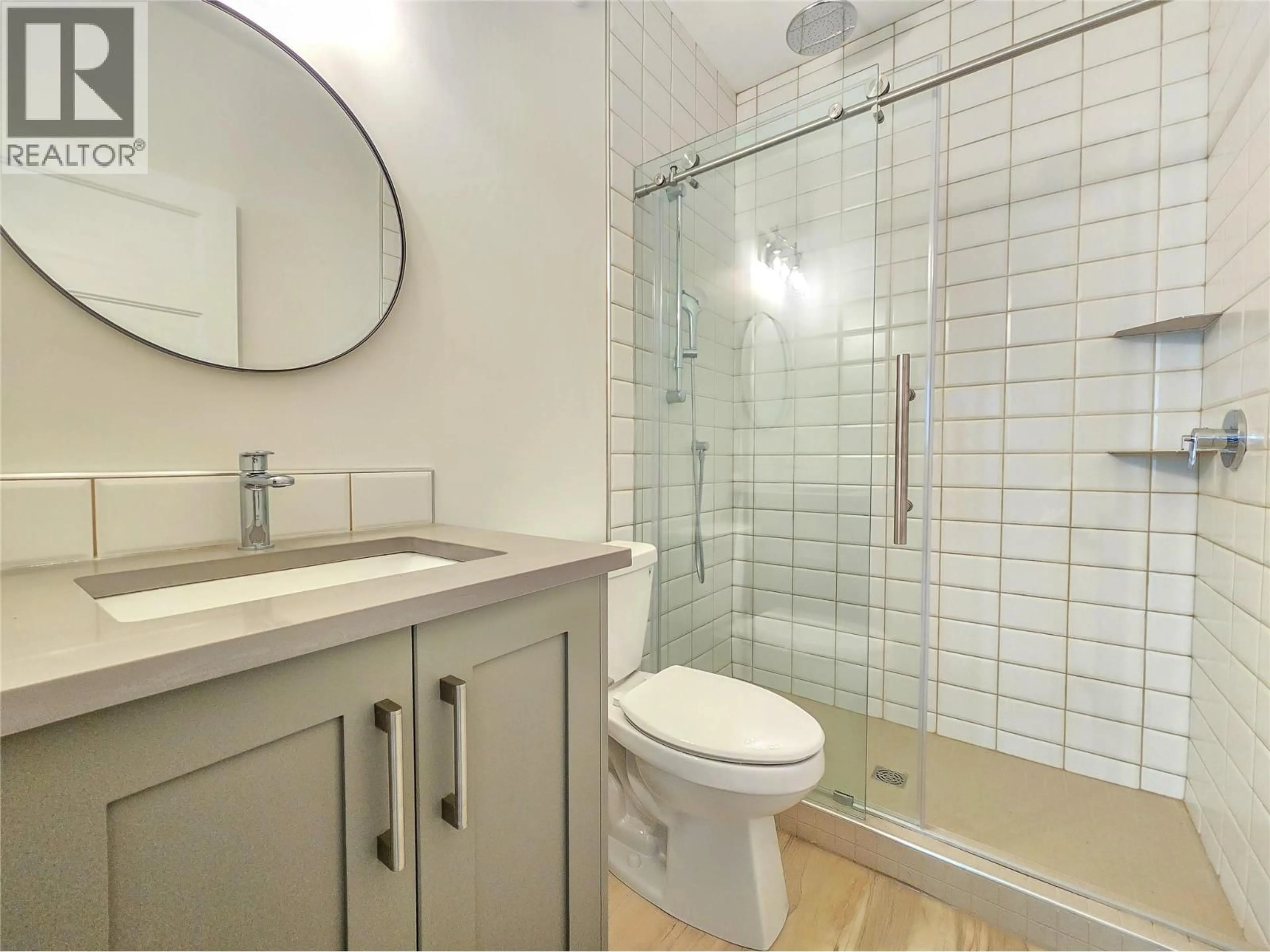 Standard bathroom, ceramic/tile floor for 21B - 5150 FAIRWAY DRIVE, Fairmont Hot Springs British Columbia V0B1L1
