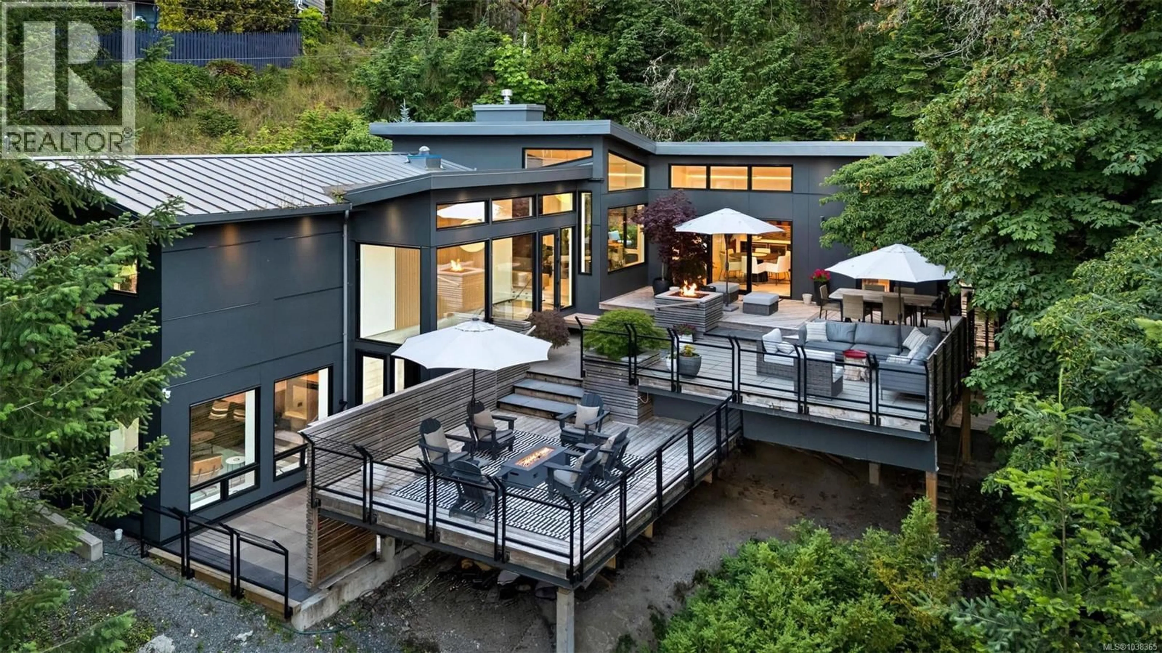 Patio, unknown for 977 GRANDVIEW STREET, Duncan British Columbia V9L5Y7