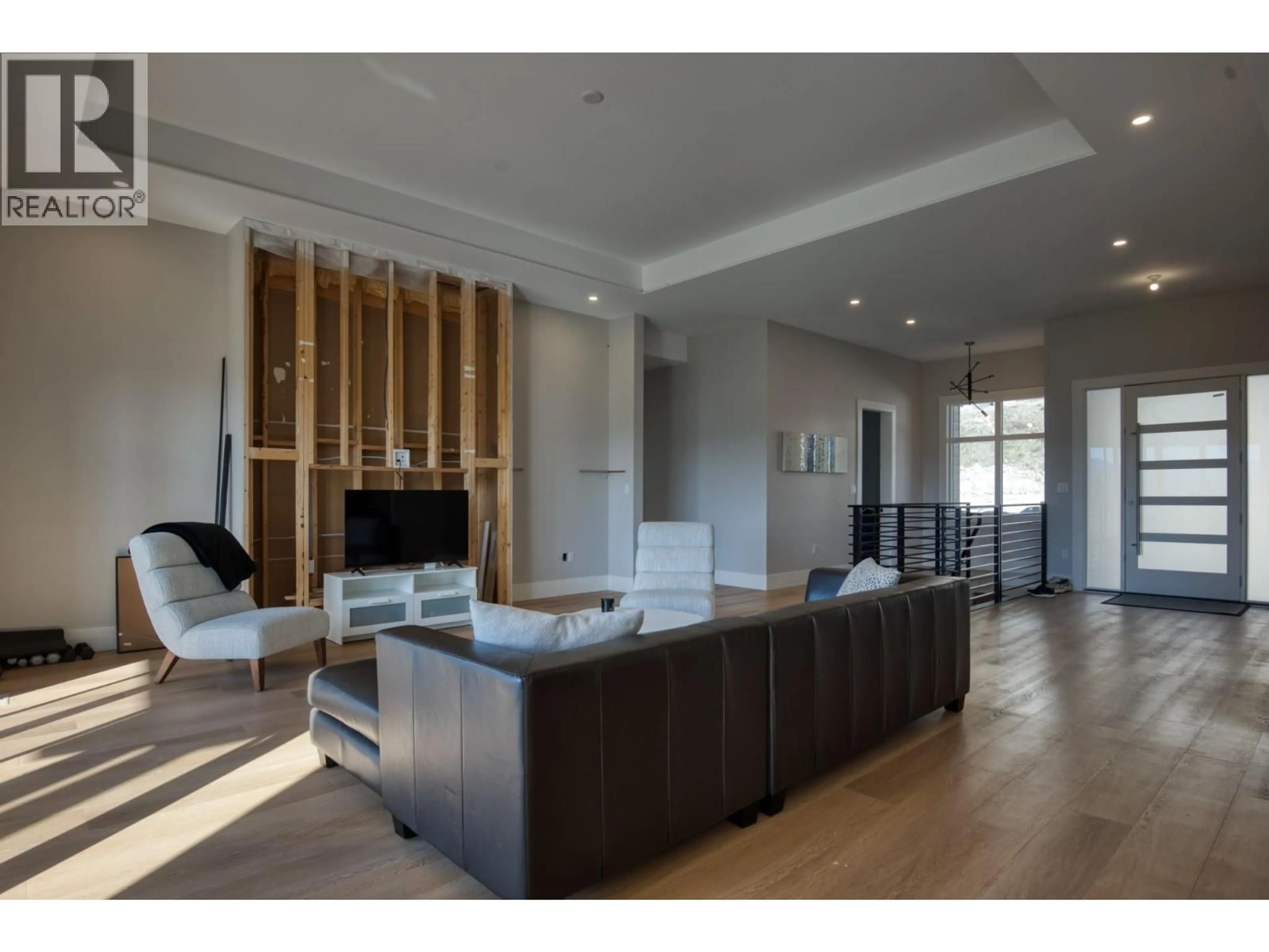 Living room with furniture, unknown for 2835 OUTLOOK WAY, Naramata British Columbia V0H1N1