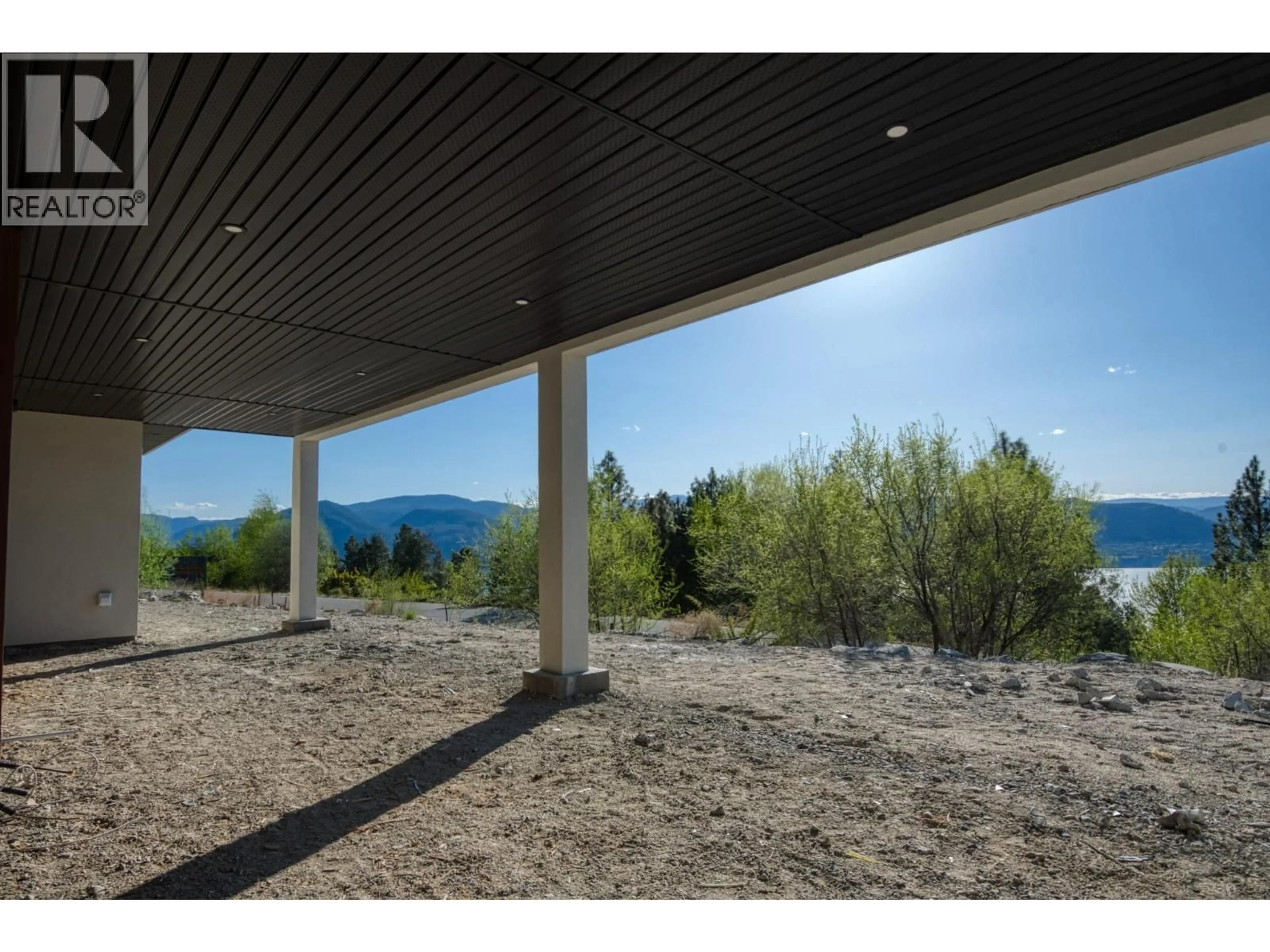 Patio, mountain view for 2835 OUTLOOK WAY, Naramata British Columbia V0H1N1