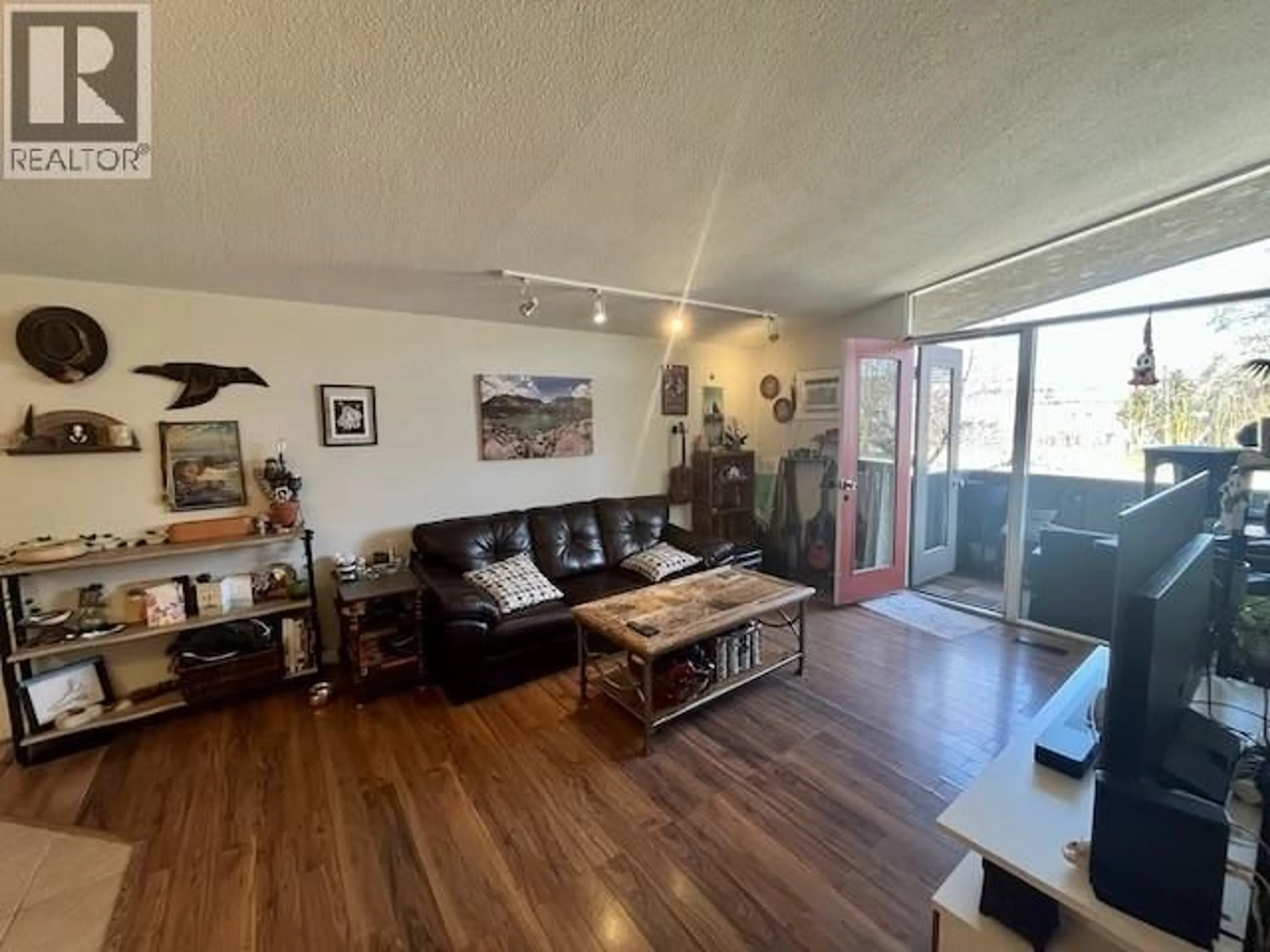 A pic of a room for 11 - 353 BOYCE CRESCENT, Kelowna British Columbia V1Y5Z7