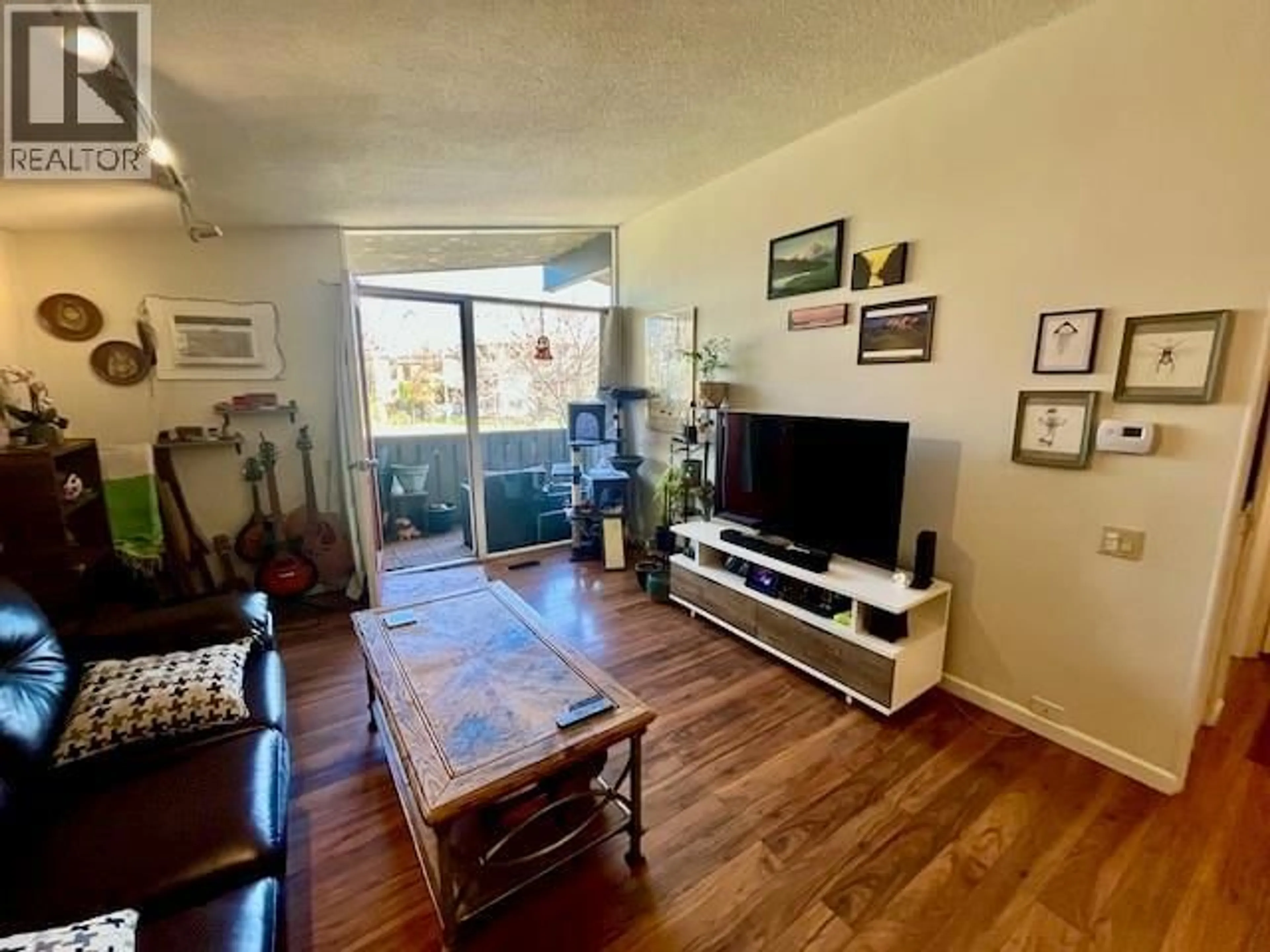 A pic of a room for 11 - 353 BOYCE CRESCENT, Kelowna British Columbia V1Y5Z7