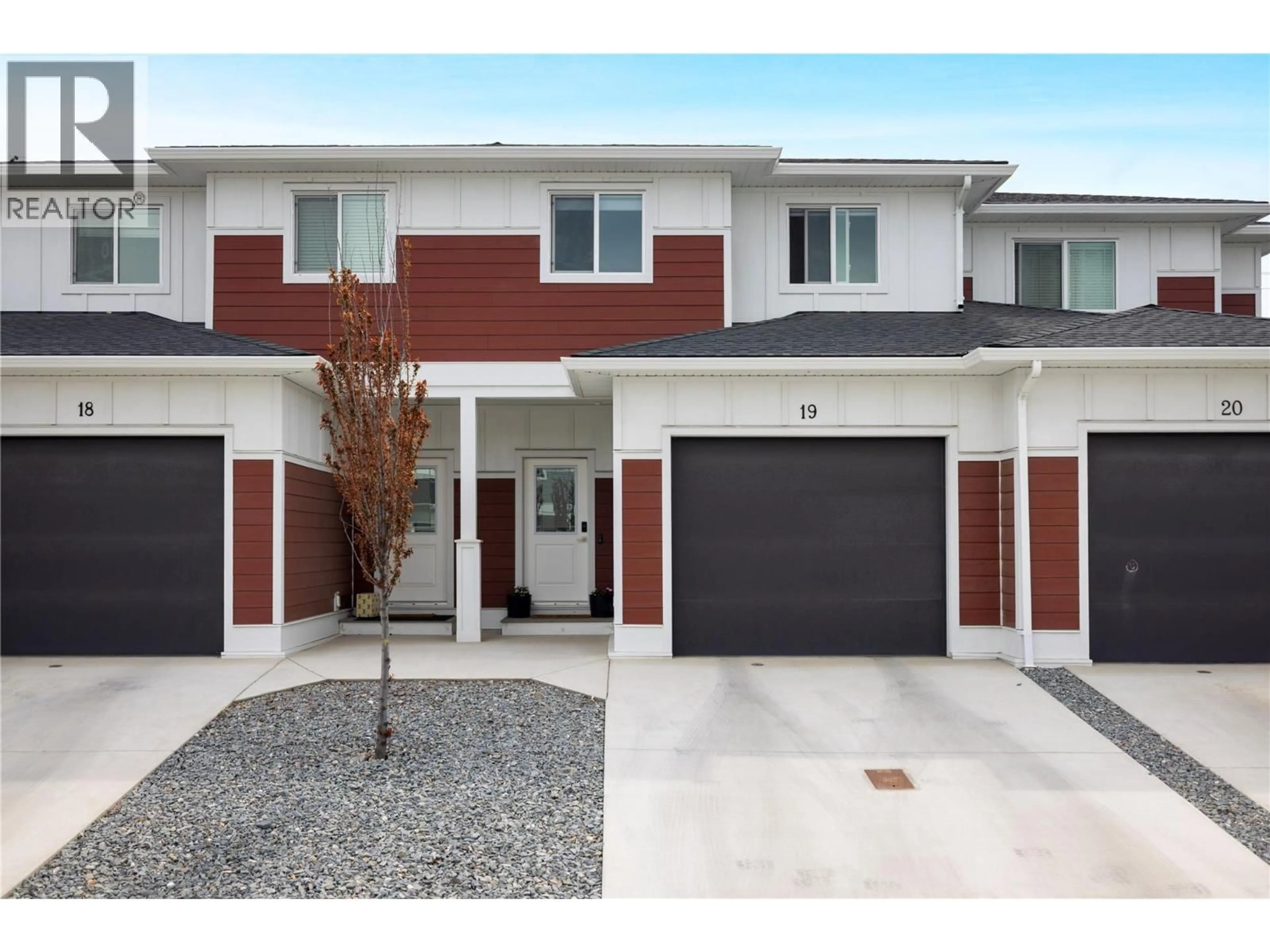 Home with brick exterior material, street for 19 - 1999 15 AVENUE, Vernon British Columbia V1T0C6