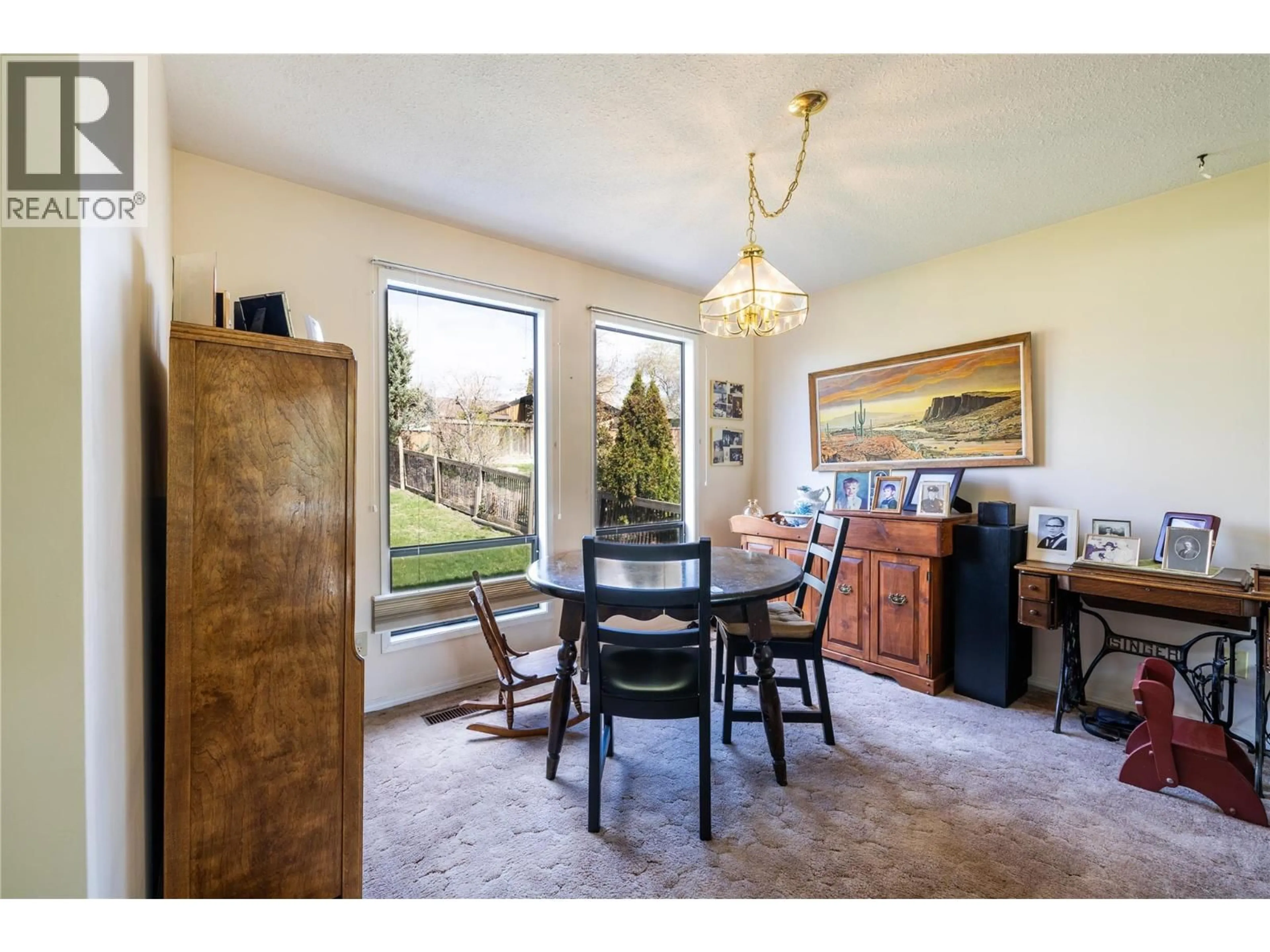 Dining room, unknown for 142 WHISTLER DRIVE, Kamloops British Columbia V2X1X6