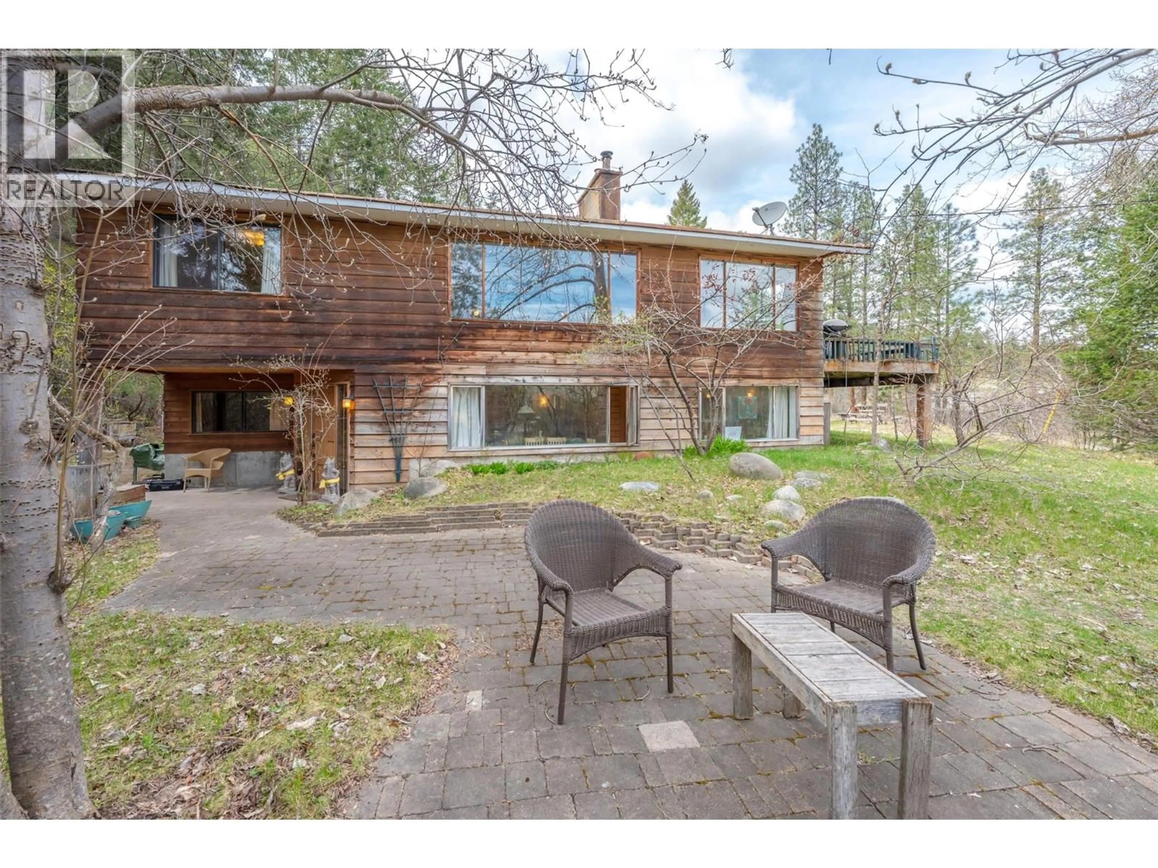 A pic from outside/outdoor area/front of a property/back of a property/a pic from drone, unknown for 128 FARLEIGH LAKE ROAD, Penticton British Columbia V2A0E6
