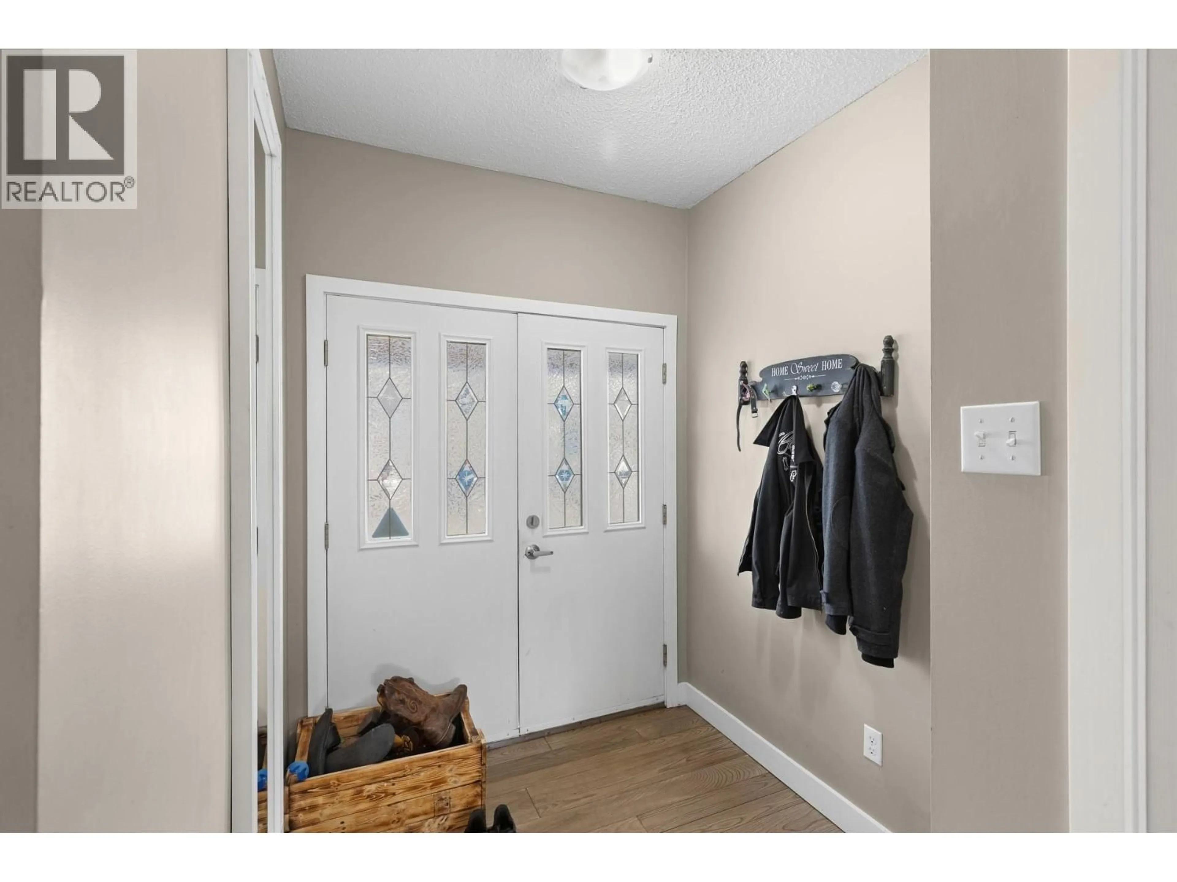 Indoor entryway for 11438 OKANAGAN CENTRE ROAD EAST, Lake Country British Columbia V4V1G7