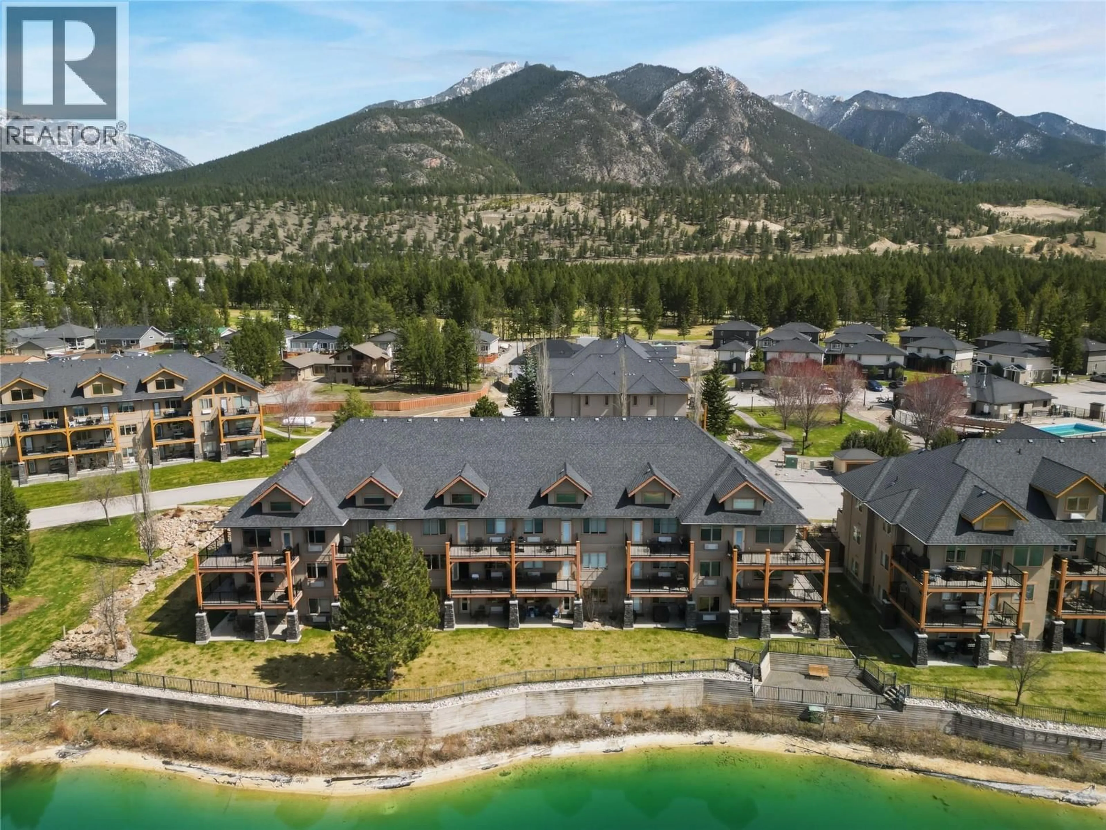 A pic from outside/outdoor area/front of a property/back of a property/a pic from drone, mountain view for 600 BIGHORN BOULEVARD, Radium Hot Springs British Columbia V0A1M0